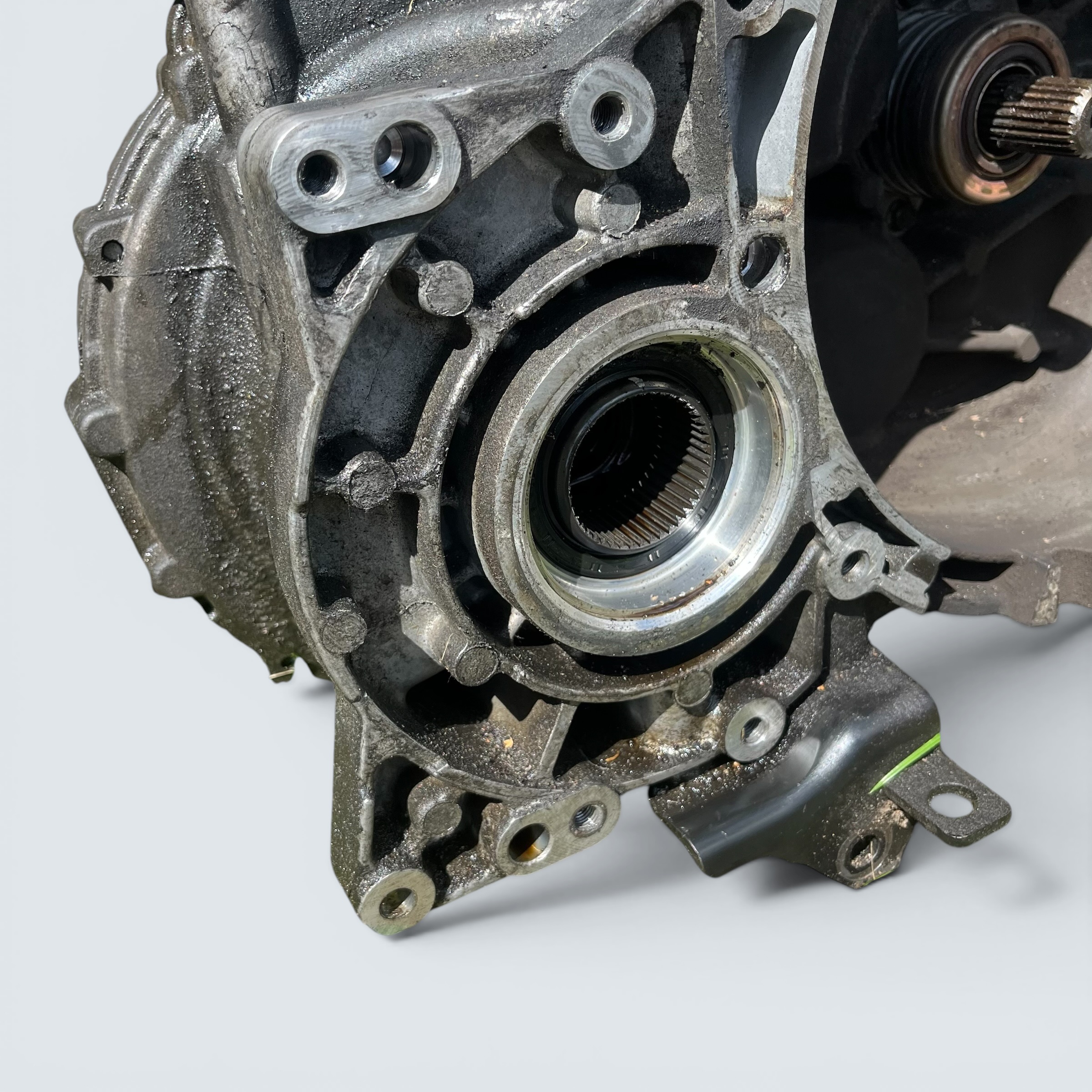 Skrzynia biegów manualna SB56JL 4x4 Hyundai IX35 2.0 CRDI - obrazek 2