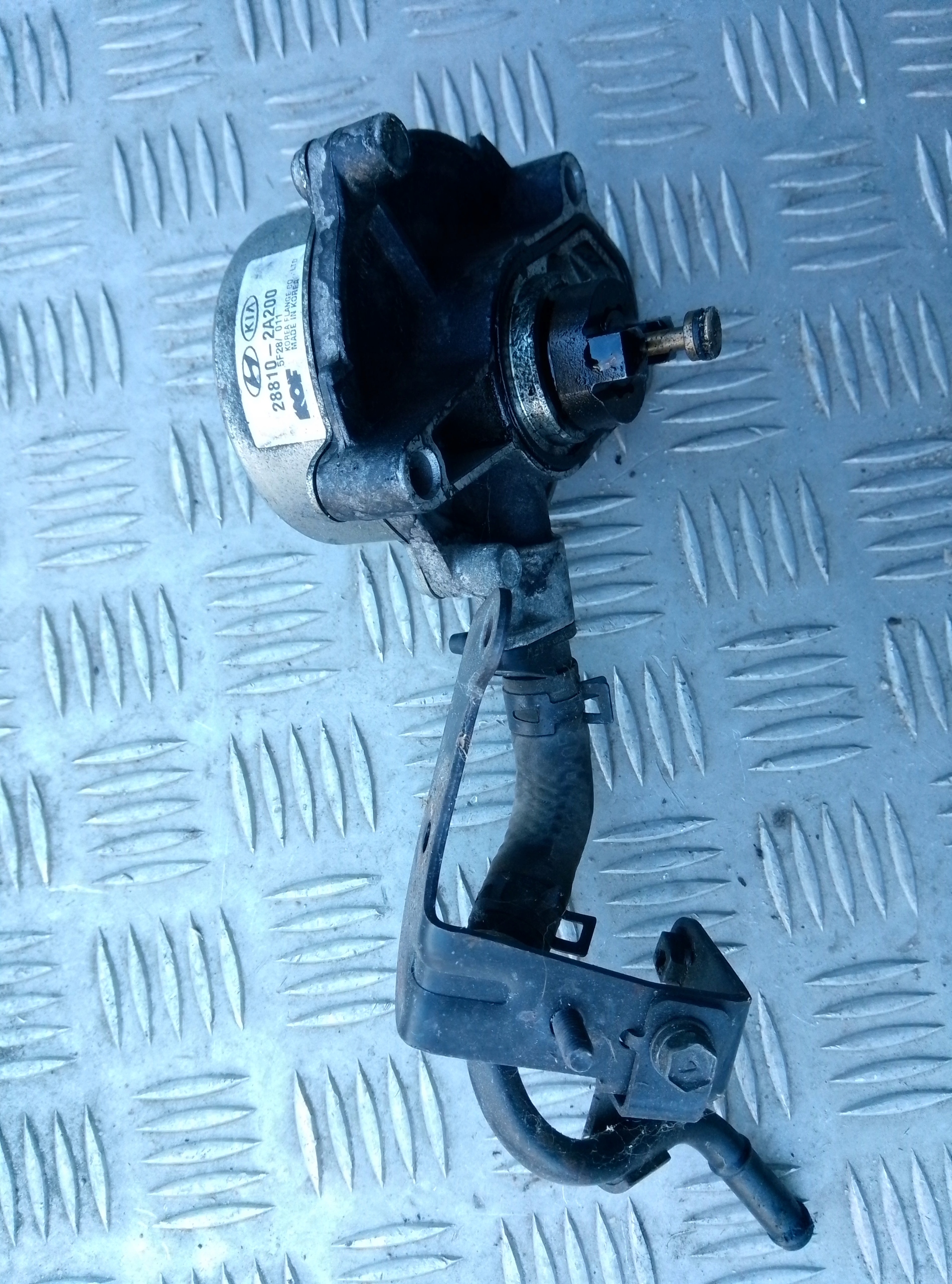 28810-2A200 POMPA VACUM KIA RIO II CERATO HYUNDAI GETZ MATRIX 1.5 CRDI - obrazek 3