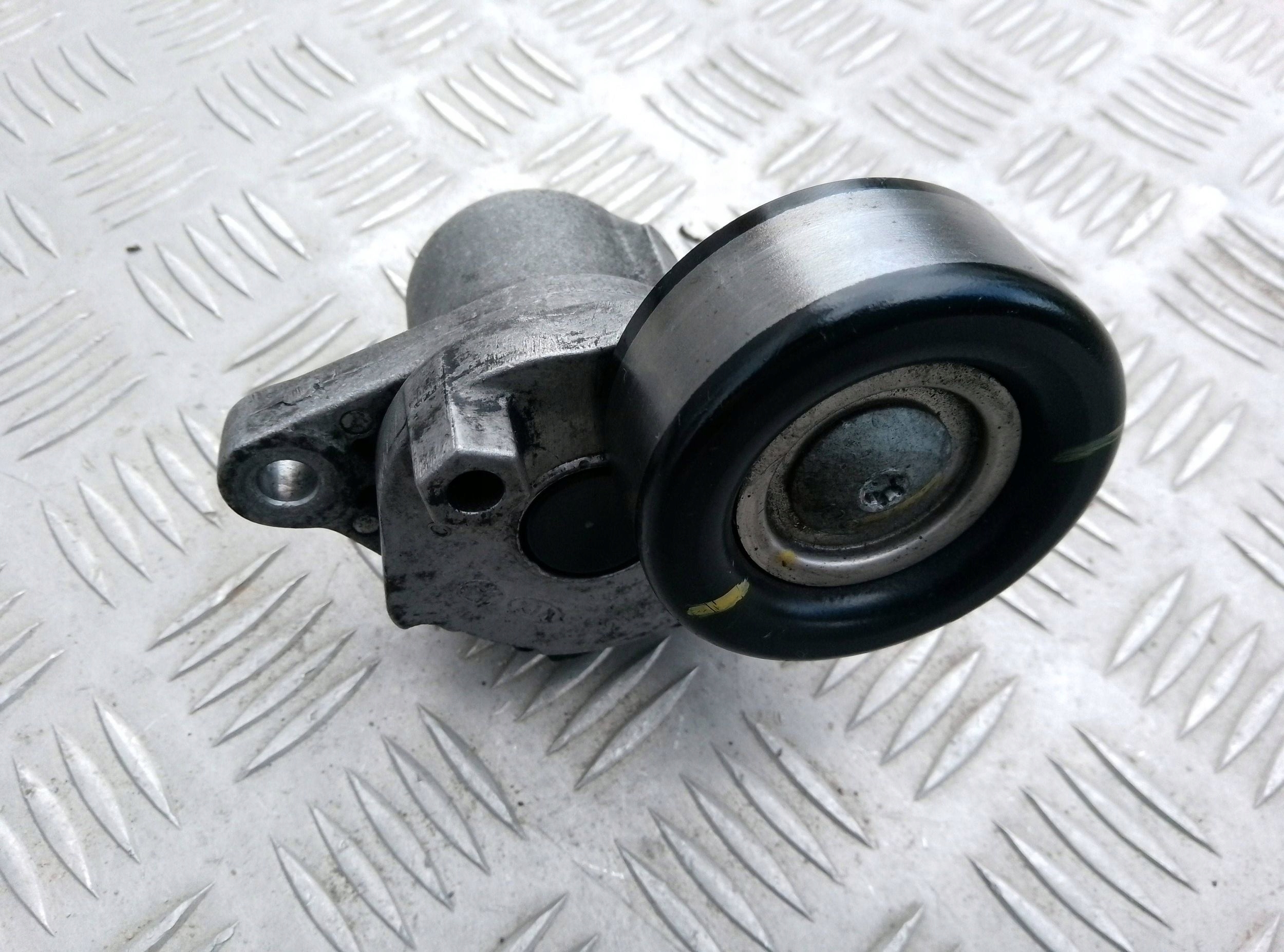 KIA Sportage 2015 1685cm3 Napinacz paska alternatora 25281-2A200