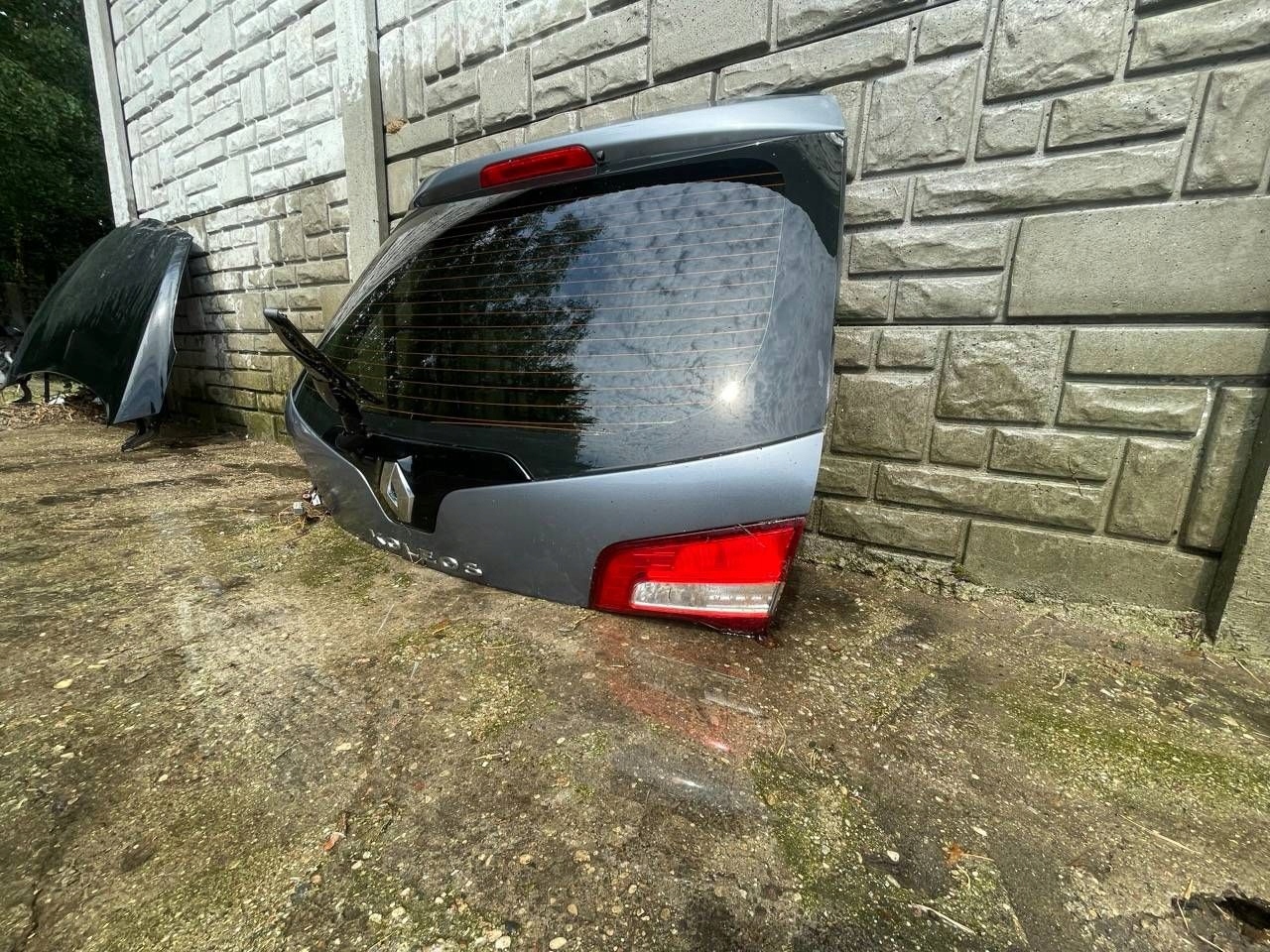 Renault Koleos I 2011 Z tyłu Tylna klapa bagażnika - obrazek 3