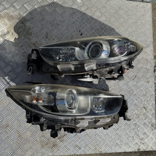 Lampy reflektory przód xenon komplet Mazda CX-5 2016r UK
