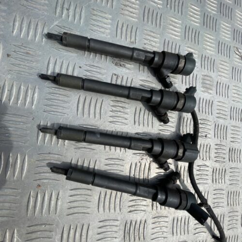 Wtryski wtryskiwacze komplet 33800-27400 Hyundai Tucson Kia Sportage 2