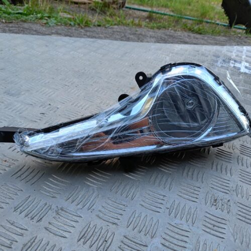 HYUNDAI I40 halogen prawy