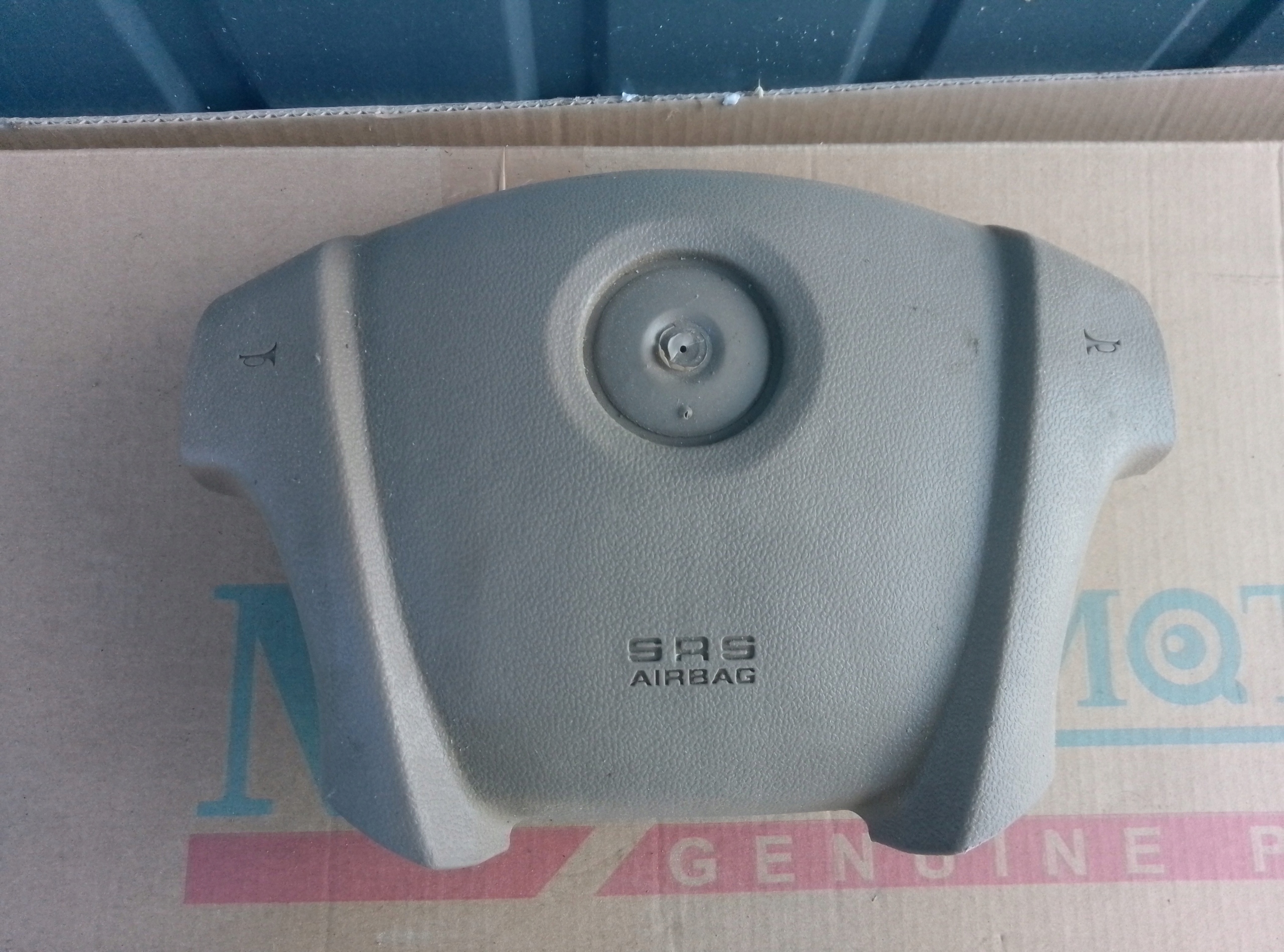ZAŚLEPKA PODUSZKI AIRBAG KIEROWCY KIA SPORTAGE 2 2004-2010R