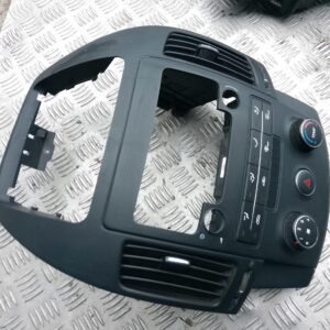 PANEL KLIMATYZACJI NAWIEWÓW RAMKA RADIA HYUNDAI i30 1 2007-2012r