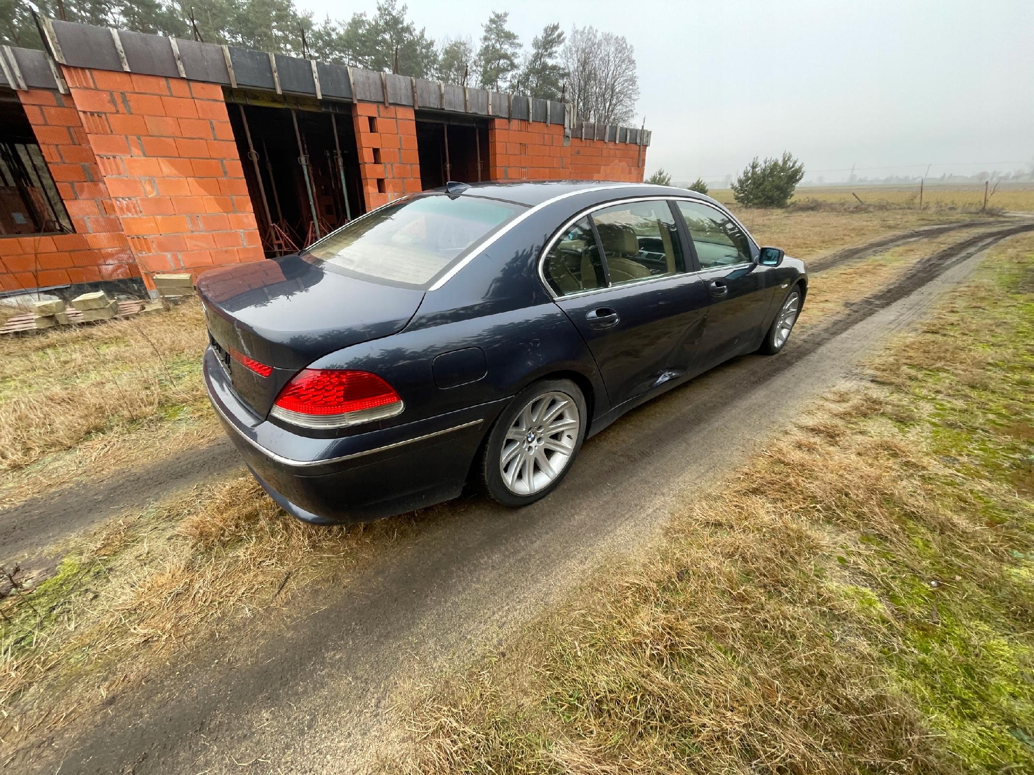 Błotnik tył ćwiartka lewy prawy BMW 7 E65 2002-2006r części