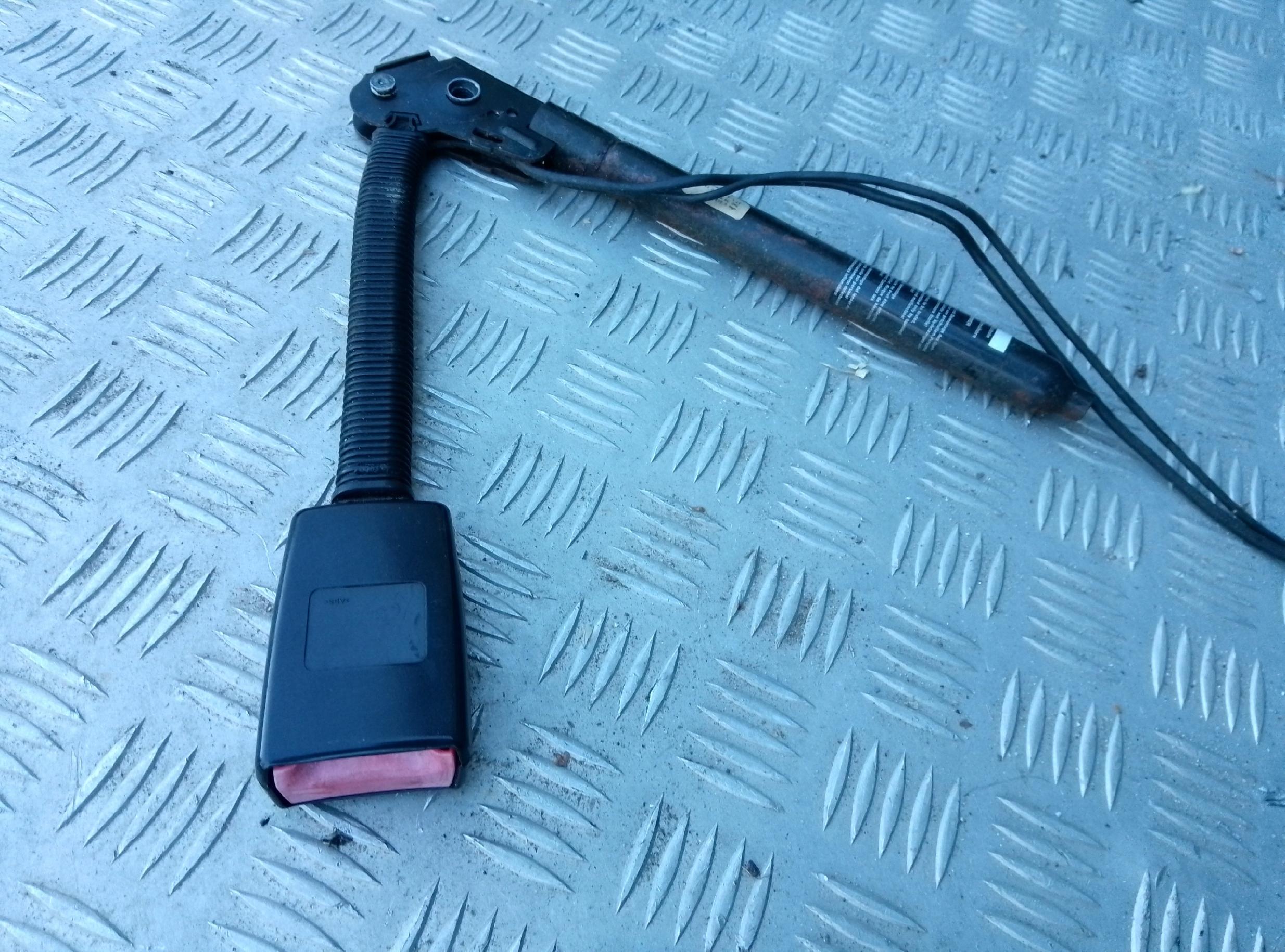 NAPINACZ ZAPINKA PASA LEWA PRZÓD dla BMW 7' E65 E66 Lim - obrazek 3