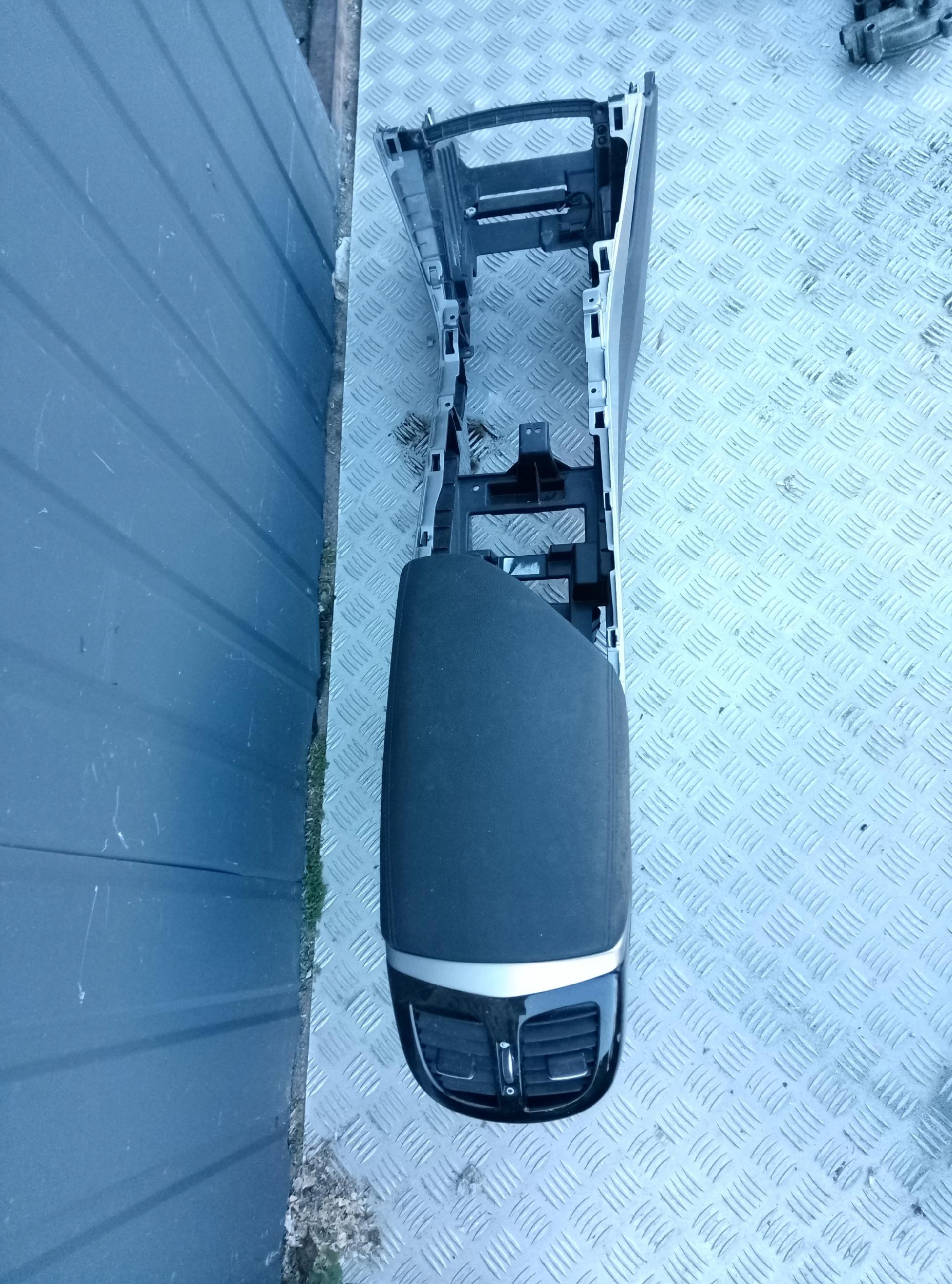 TUNEL ŚRODKOWY PODŁOKIETNIK HYUNDAI I40 - obrazek 5