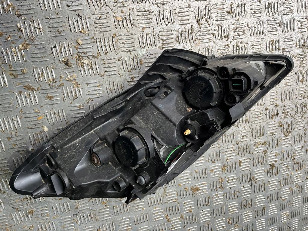 LAMPA PRZEDNIA PRAWA KIA CEED 1 I 2007 EUROPA - obrazek 4