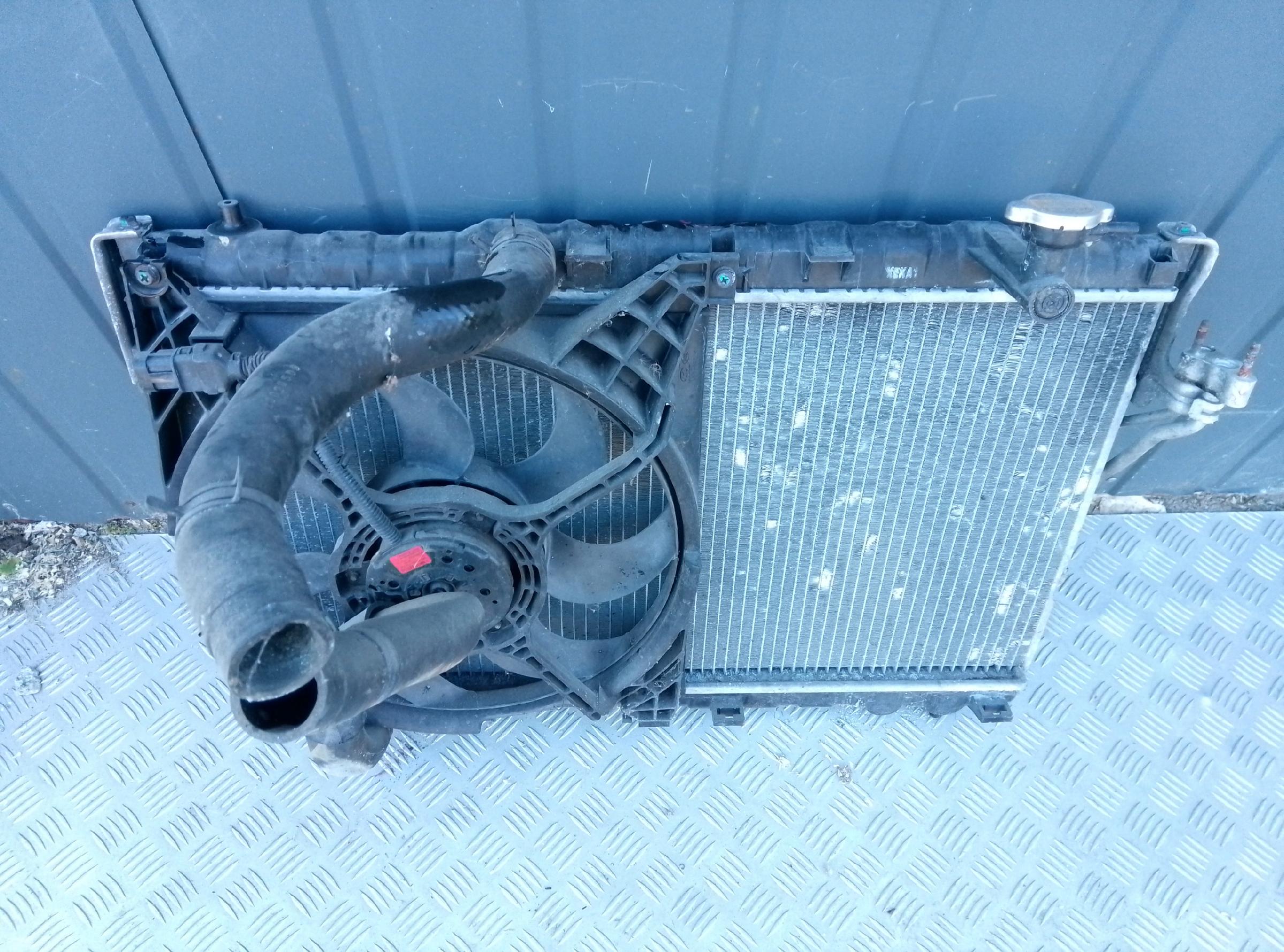 CHŁODNICA WENTYLATOR KOMPLET HYUNDAI SANTA FE I 00-06R 2.4 BENZYNA