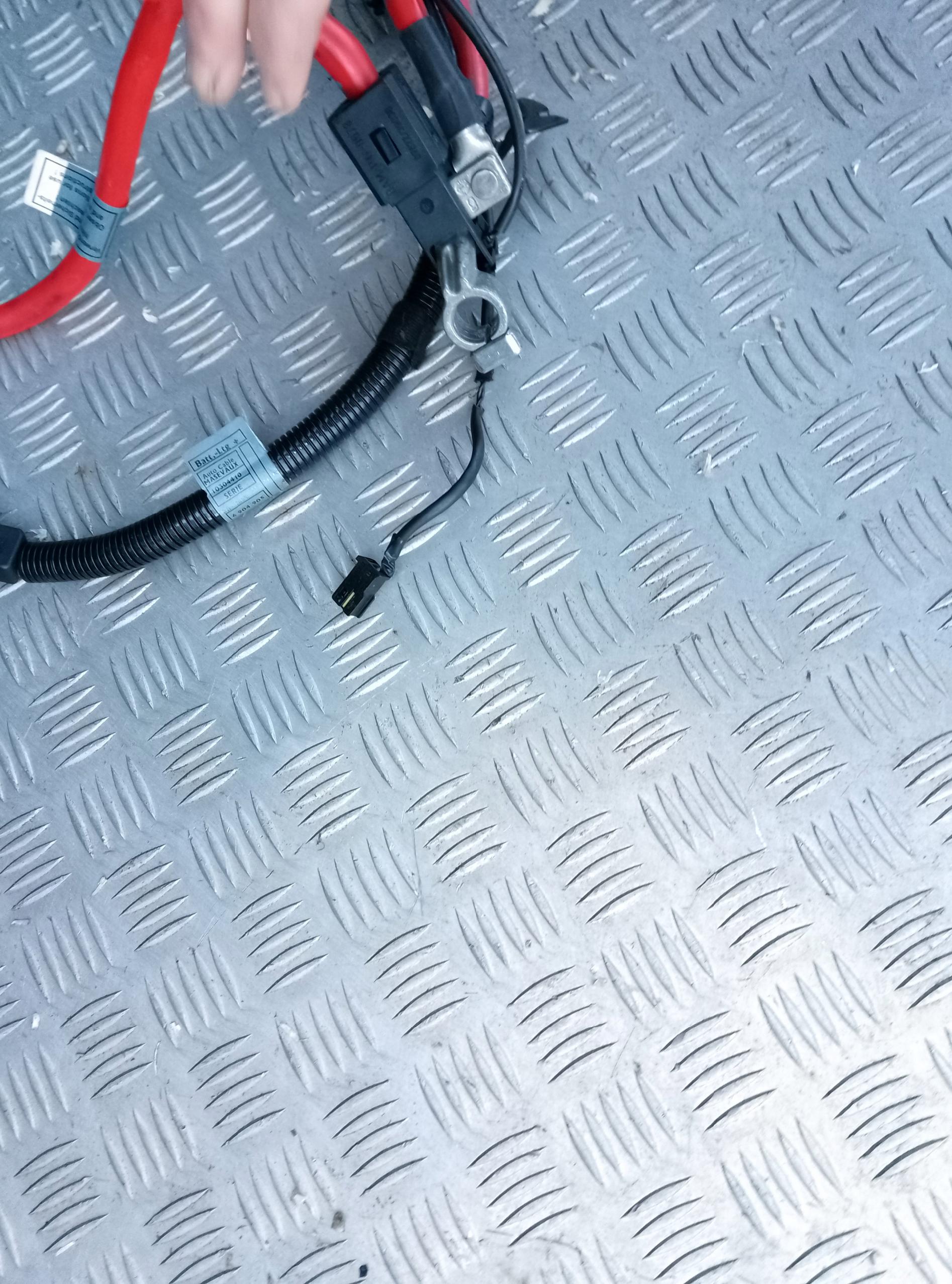 BMW 7 E65 / E66 KLEMA PLUSOWA Kabel plus akumulatora 6112 6904905 - obrazek 2