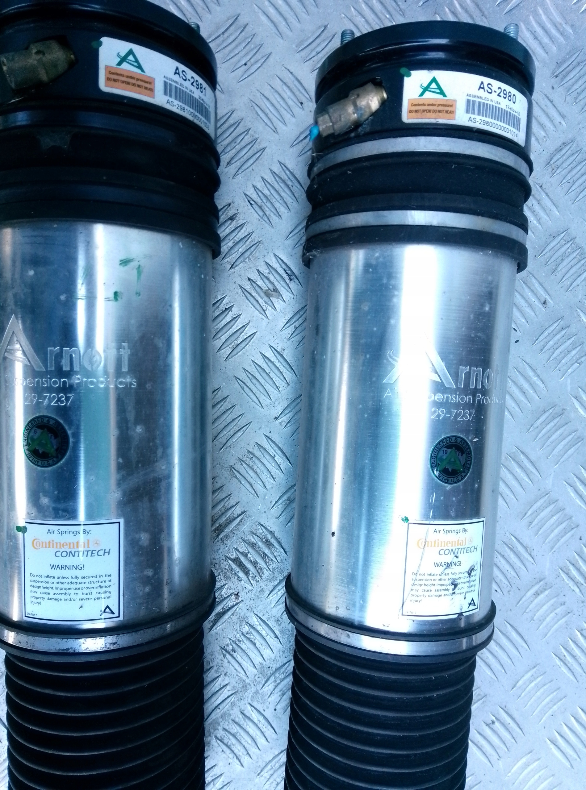 AMORTYZATOR PNEUMATYCZNY LEWY PRAWY KOMPLET BMW 7 E65 / E66 ARNOTT - obrazek 2