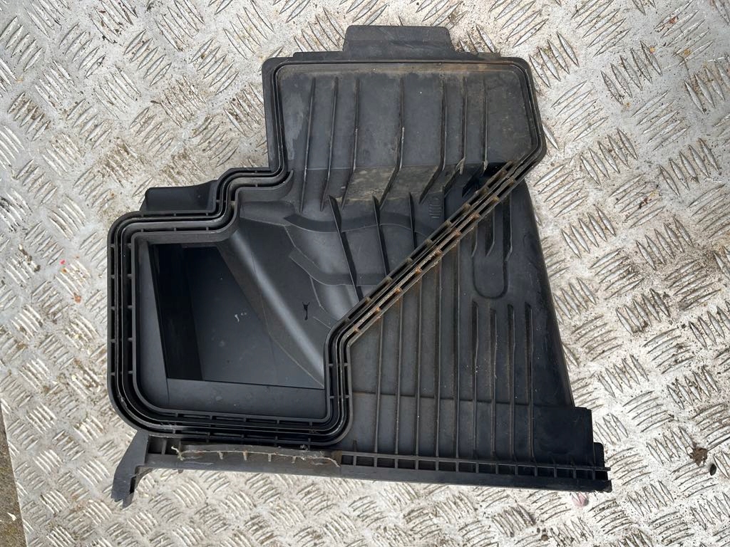 OBUDOWA FILTRA POWIETRZA BMW 7 E65 745i - obrazek 3
