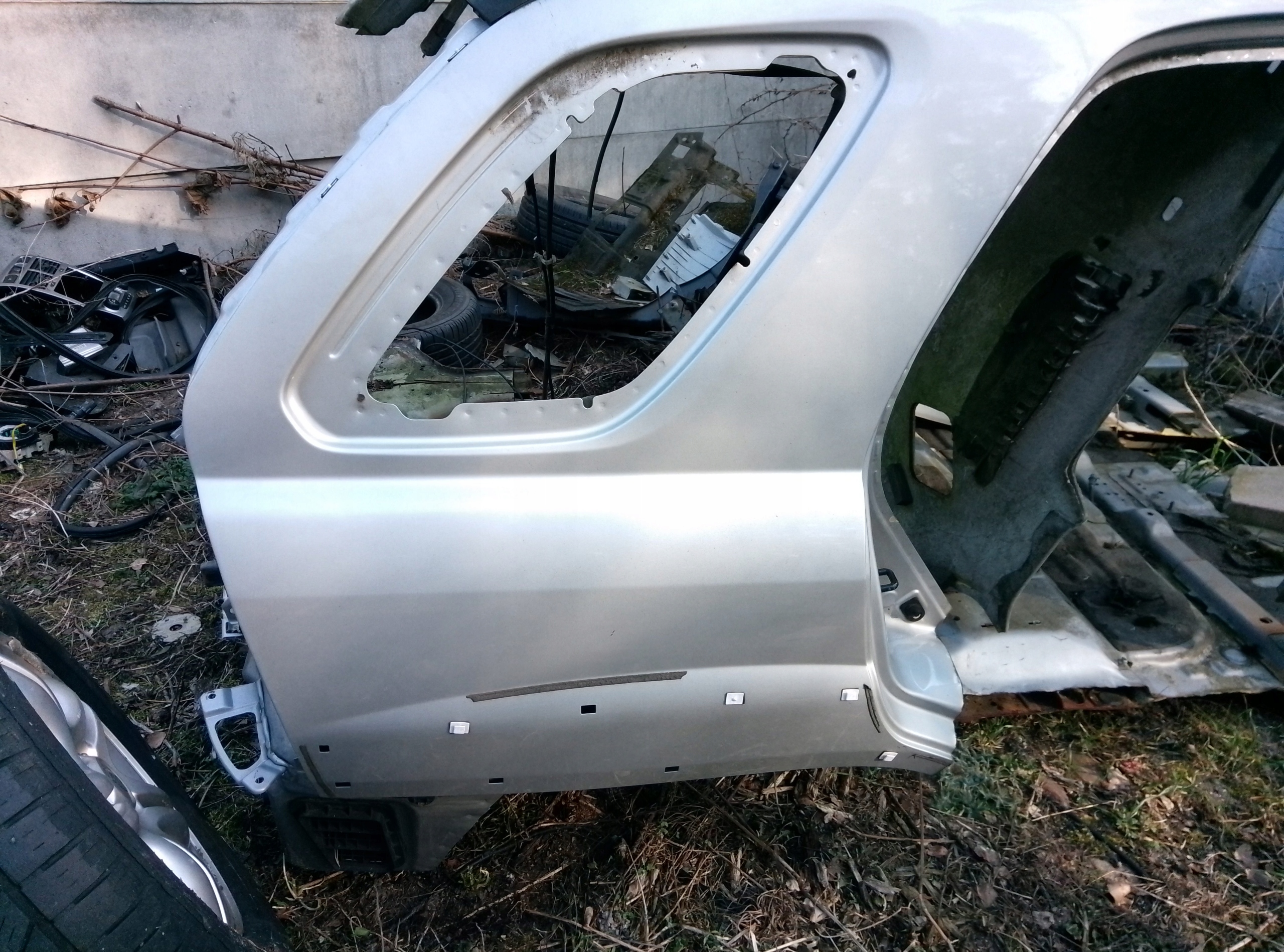 BŁOTNIK PRAWY TYŁ TYLNY KIA SPORTAGE 2 II 04-10r. EU