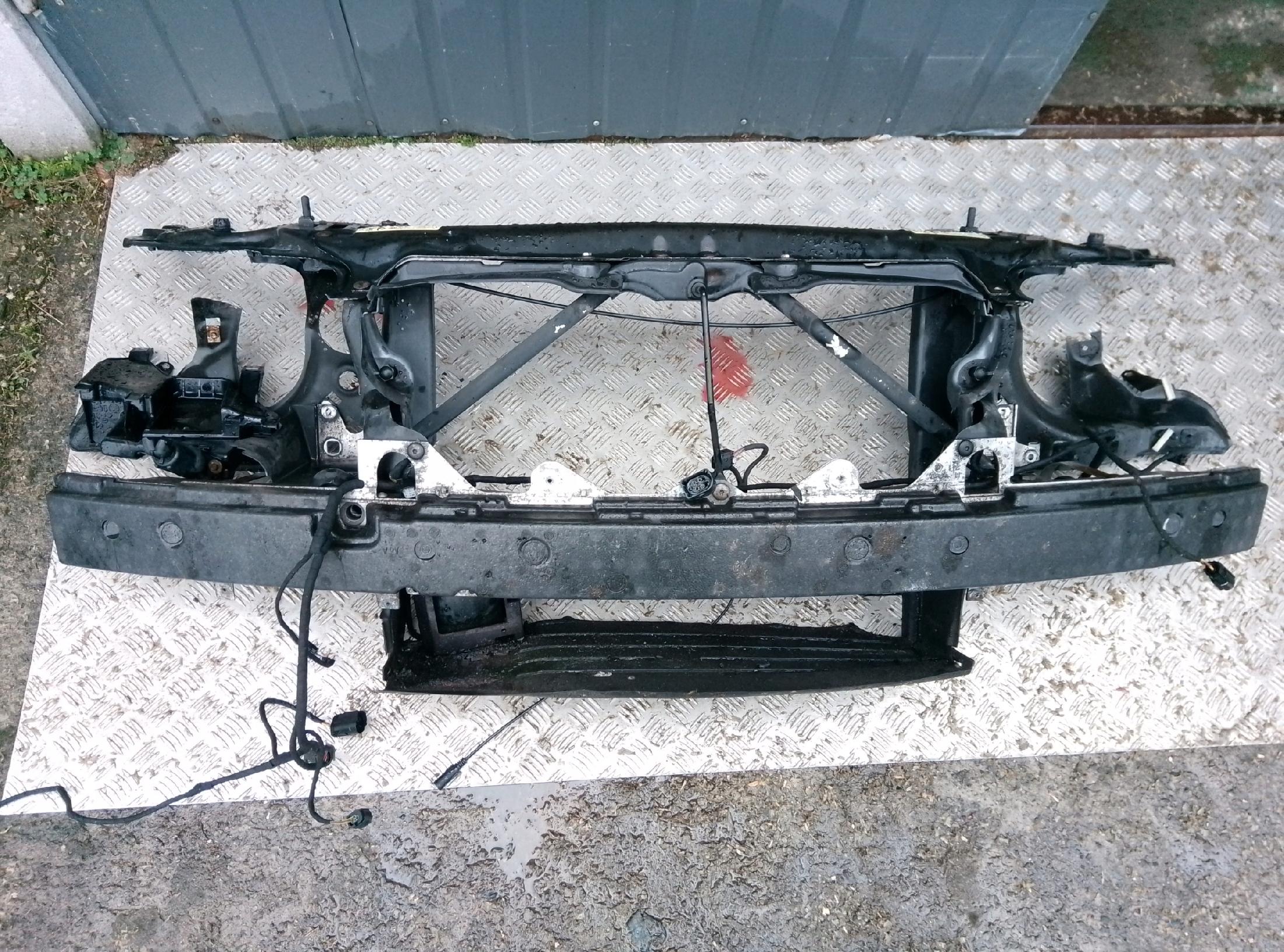 PAS PRZEDNI KOMPLETNY JAK NA ZDJĘCIACH BMW E65 E66 735i 745i