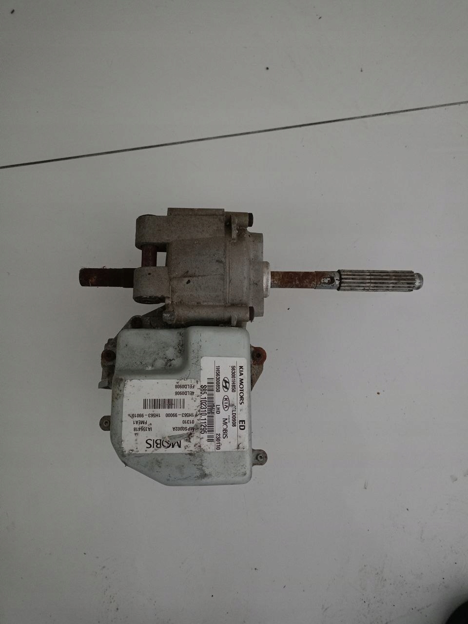 WSPOMAGANIE ELEKTRYCZNE KIA CEED I 06-10R 563001H850
