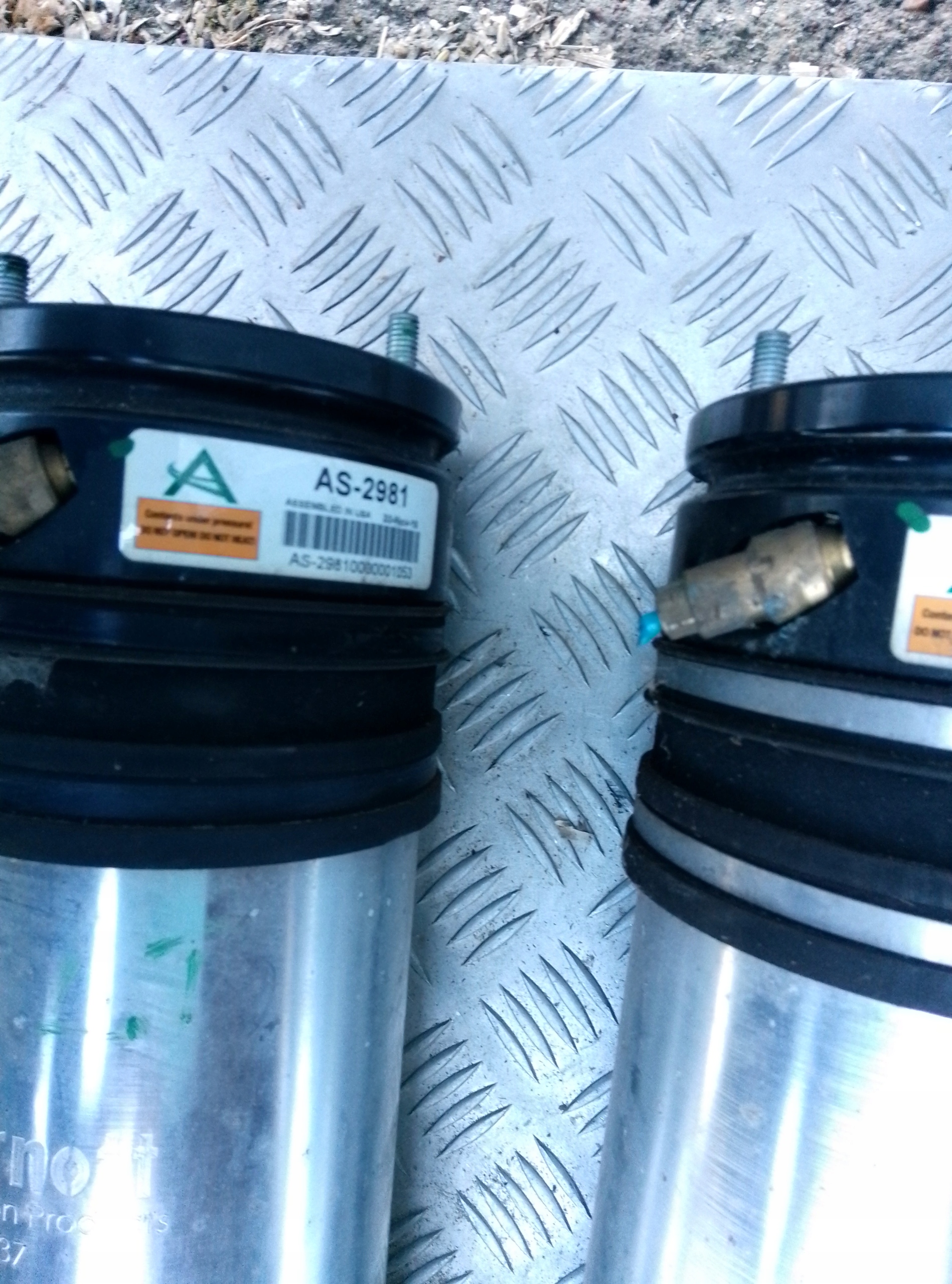 AMORTYZATOR PNEUMATYCZNY LEWY PRAWY KOMPLET BMW 7 E65 / E66 ARNOTT - obrazek 4