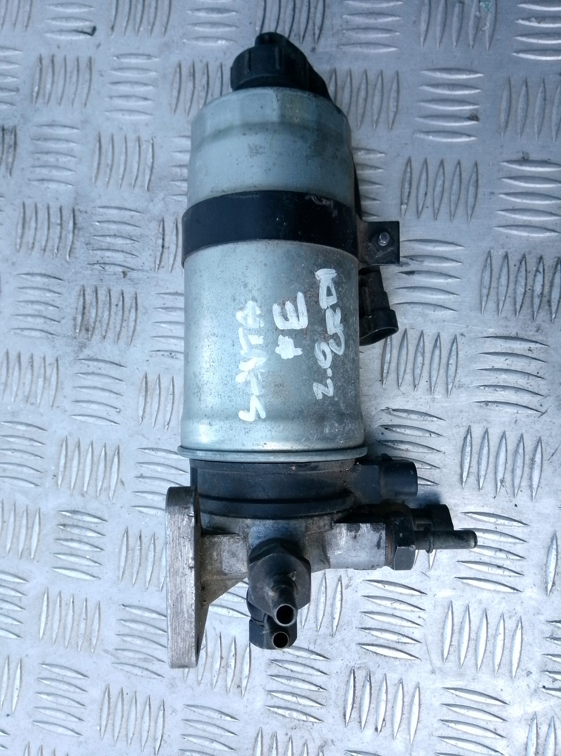 PODSTAWA OBUDOWA FILTRA PALIWA HYUNDAI SANTA FE I 2.0CRDI 2000-2006R - obrazek 4