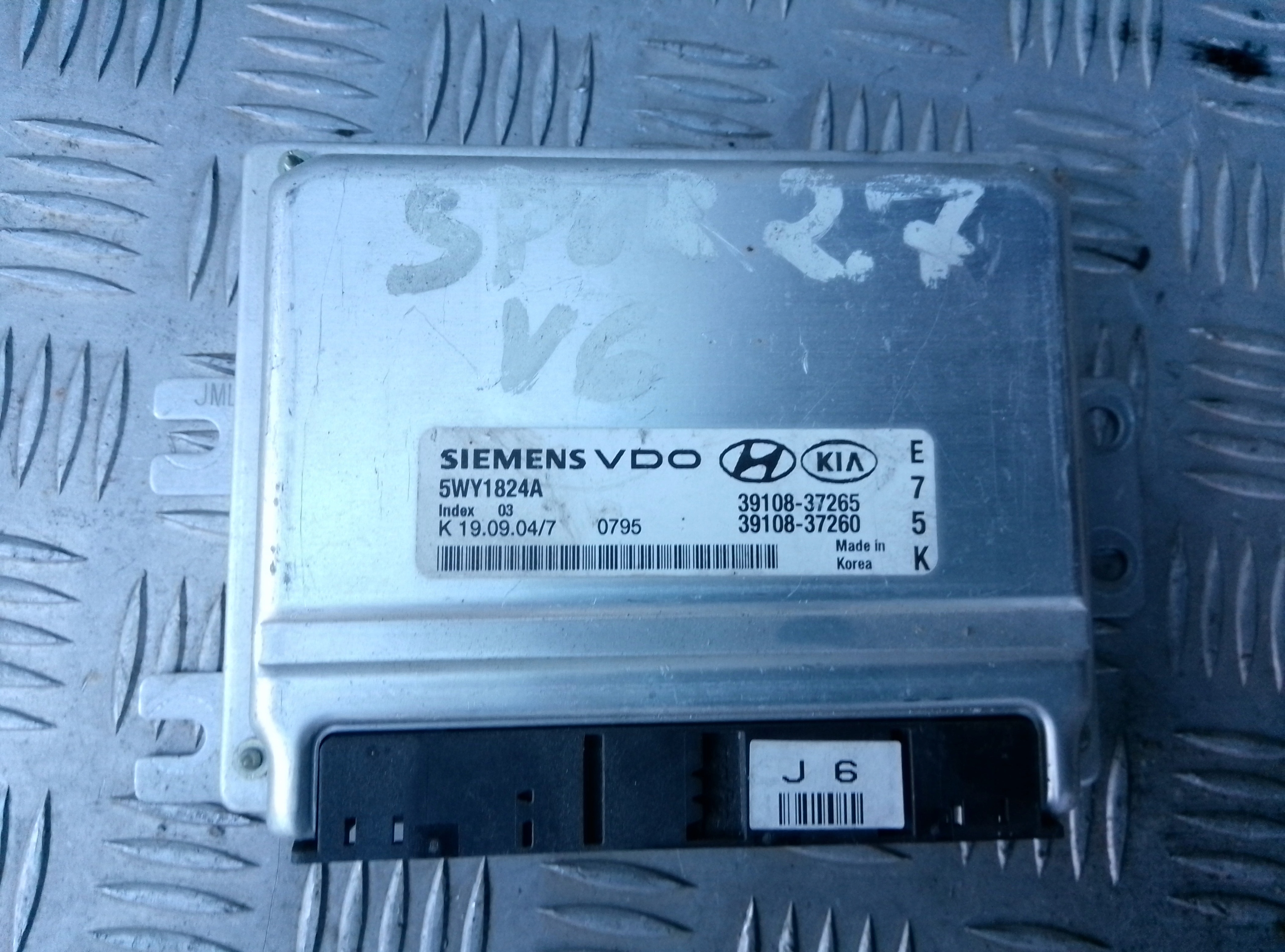 KOMPUTER STEROWNIK SILNIKA ECU KIA SPORTAGE II 2.7 V6 39108-37265 52Y1824A