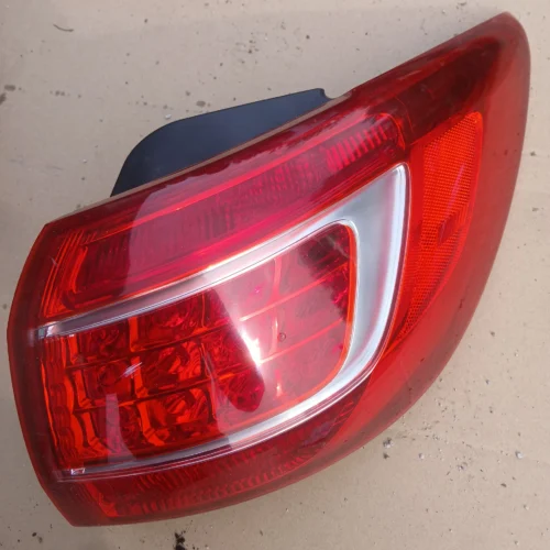 Lampa tylna prawa w błotnik Kia Sportage 3 2012r