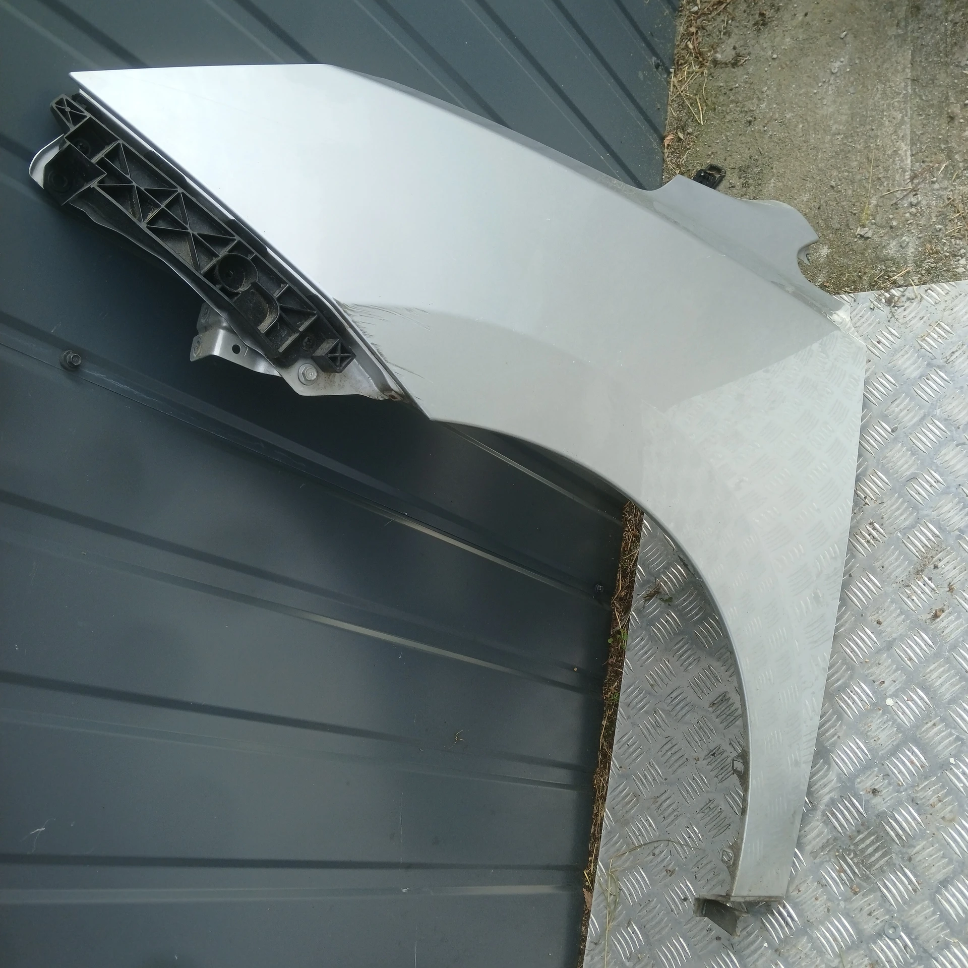 Błotnik przód przedni lewy Hyundai ix35 Kolor RAH - obrazek 2