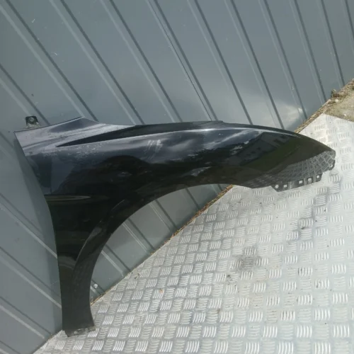 blotnik przod prawy przedni Hyundai i40 kolor NKA