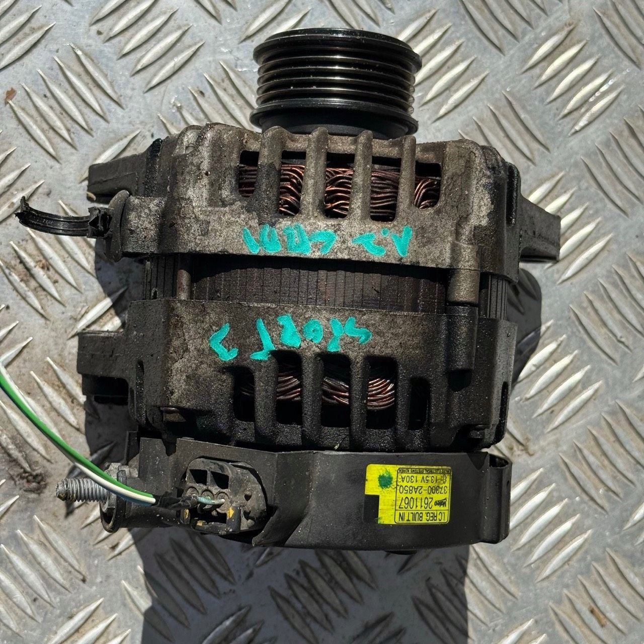 Alternator Hyundai ix35 Kia Sportage 3 2013r 1.7 CRDI 373002A850