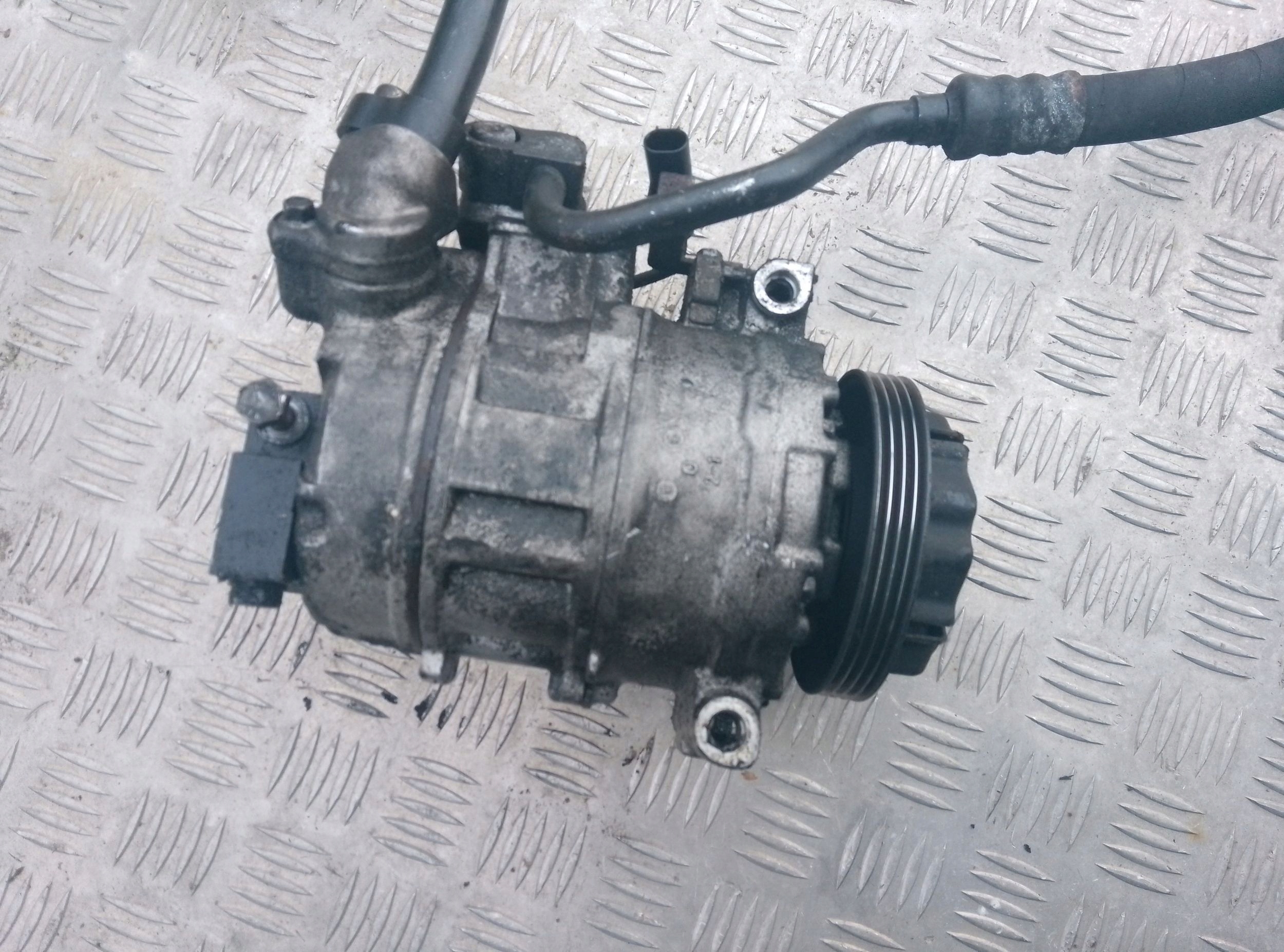 BMW 7 E65 E66 2002 Kompresor / Sprężarka klimatyzacji A/C