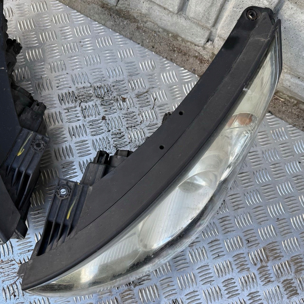 Lampa przednia lewa kompletna Hyundai ix35 2013r UK - obrazek 3