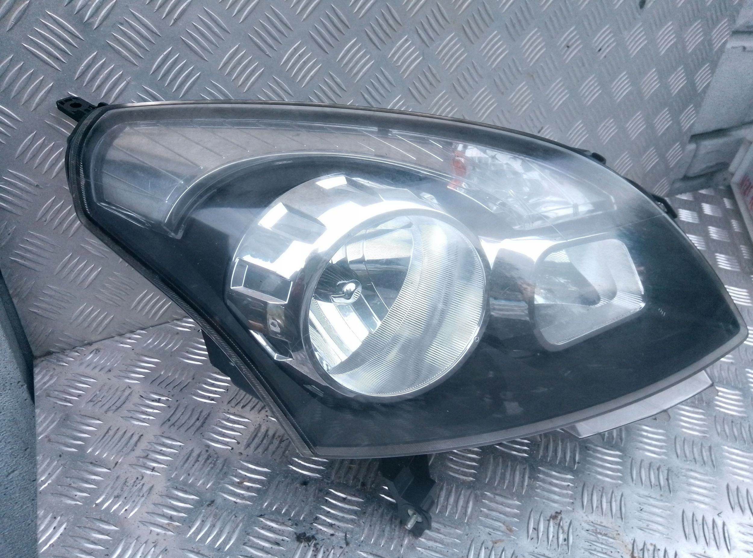 Renault Koleos I 2011 Przód strona prawa Lampa przednia 26025JY40A - obrazek 11