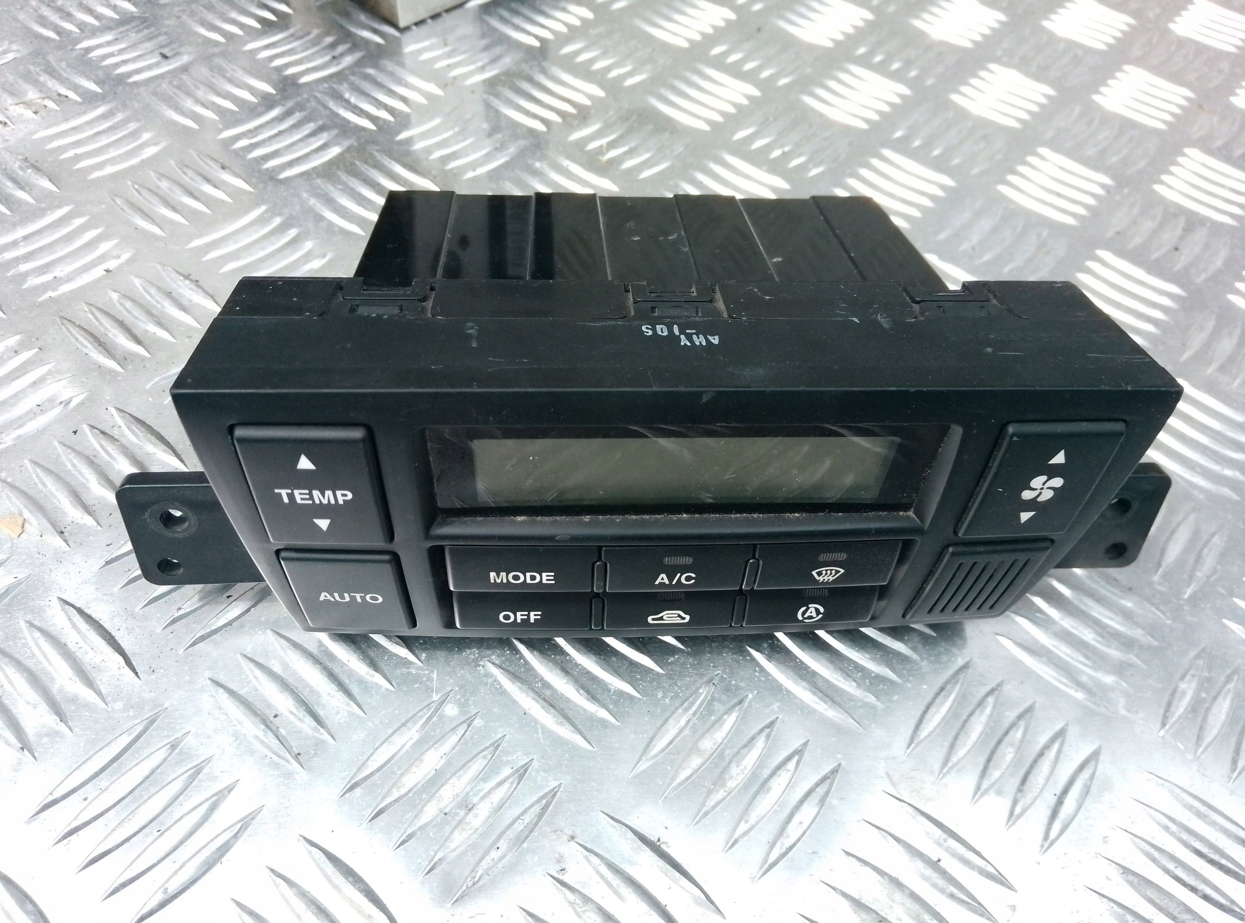 Hyundai Tucson JM 2006 1991cm3 Panel klimatyzacji 97250-2EXXX