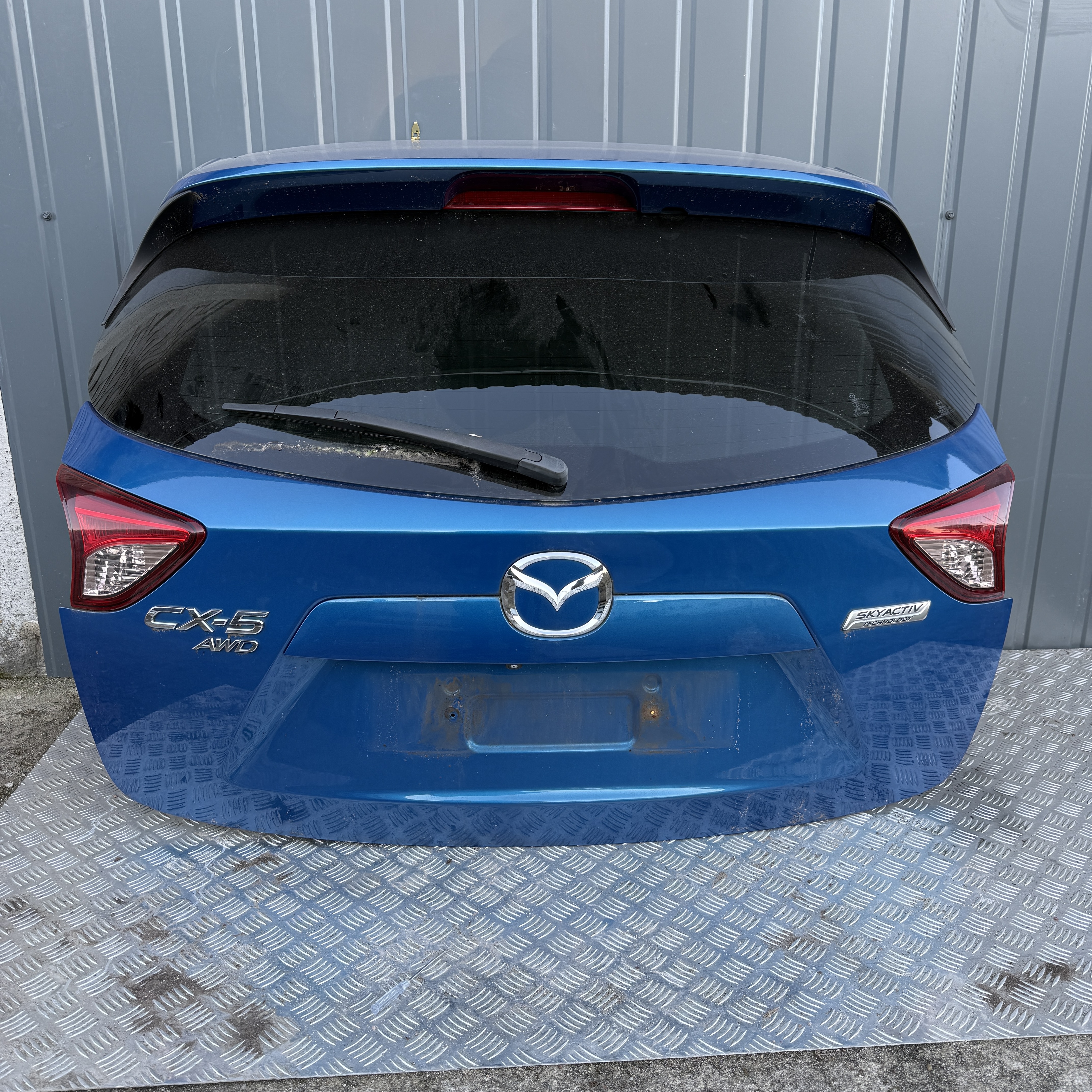 Klapa tył bagażnika tylna kompletna Mazda CX-5 2015r Kolor 42M - obrazek 3