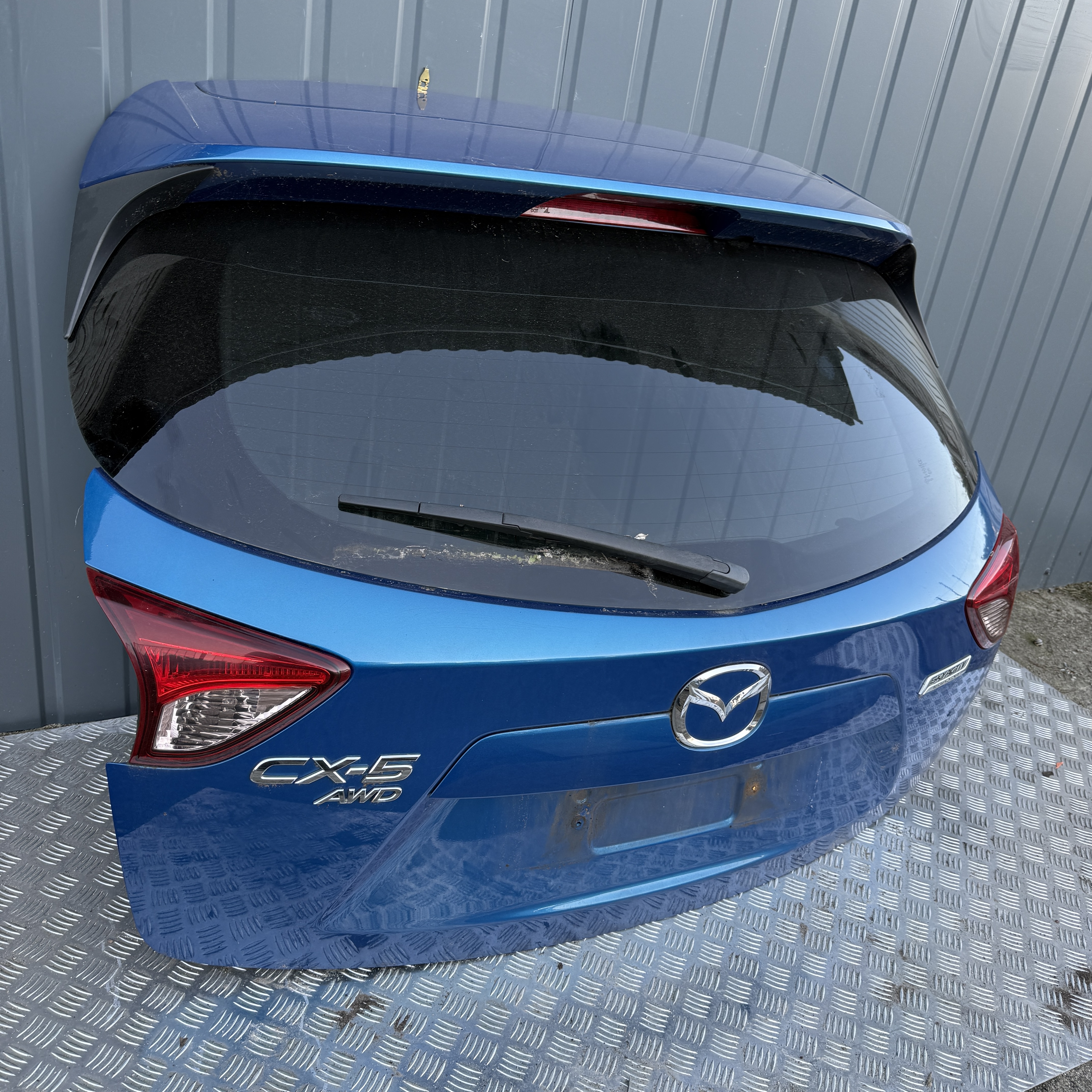 Klapa tył bagażnika tylna kompletna Mazda CX-5 2015r Kolor 42M - obrazek 4