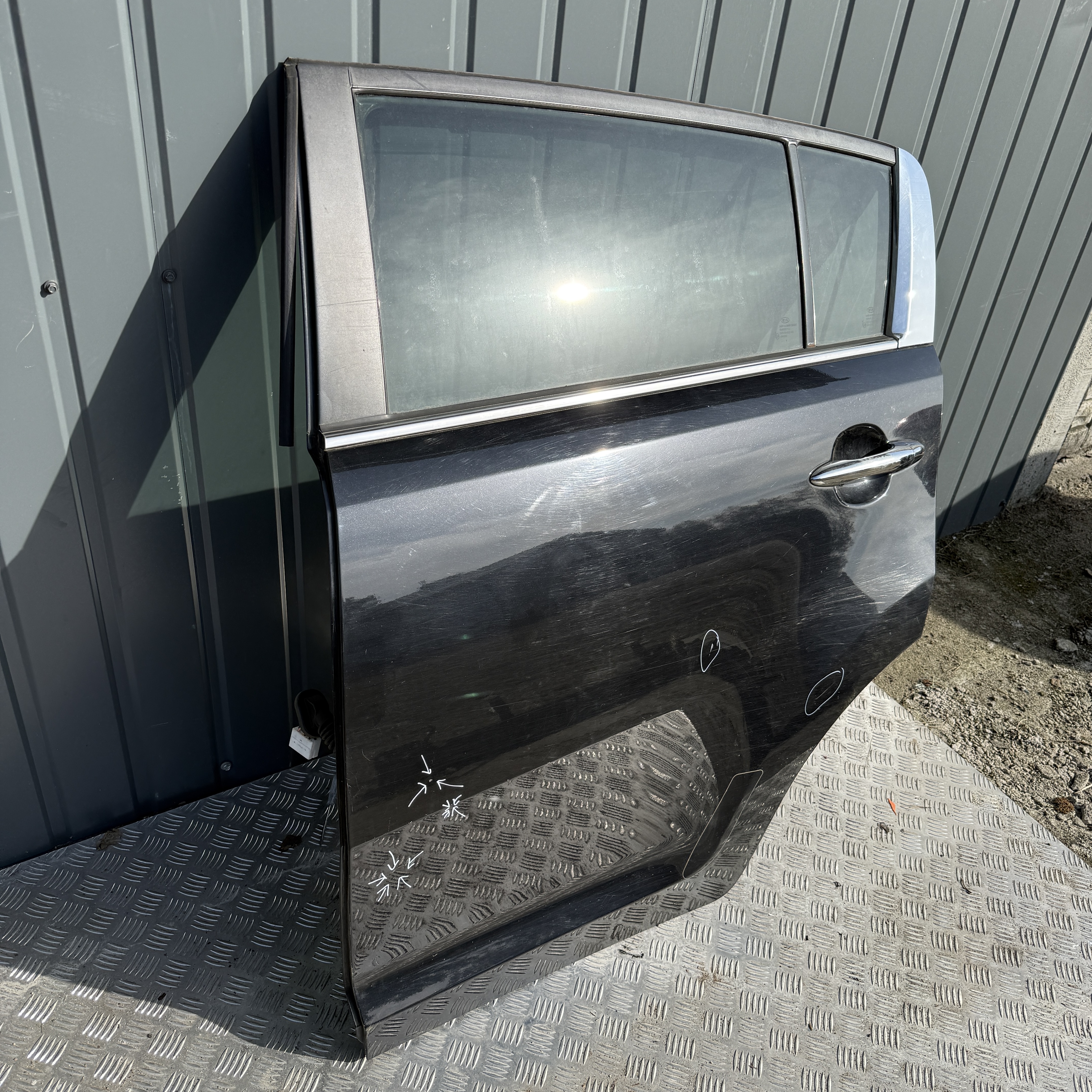 Drzwi lewe tylne lewy tył Kia Sportage 3 Kolor 1K - obrazek 7