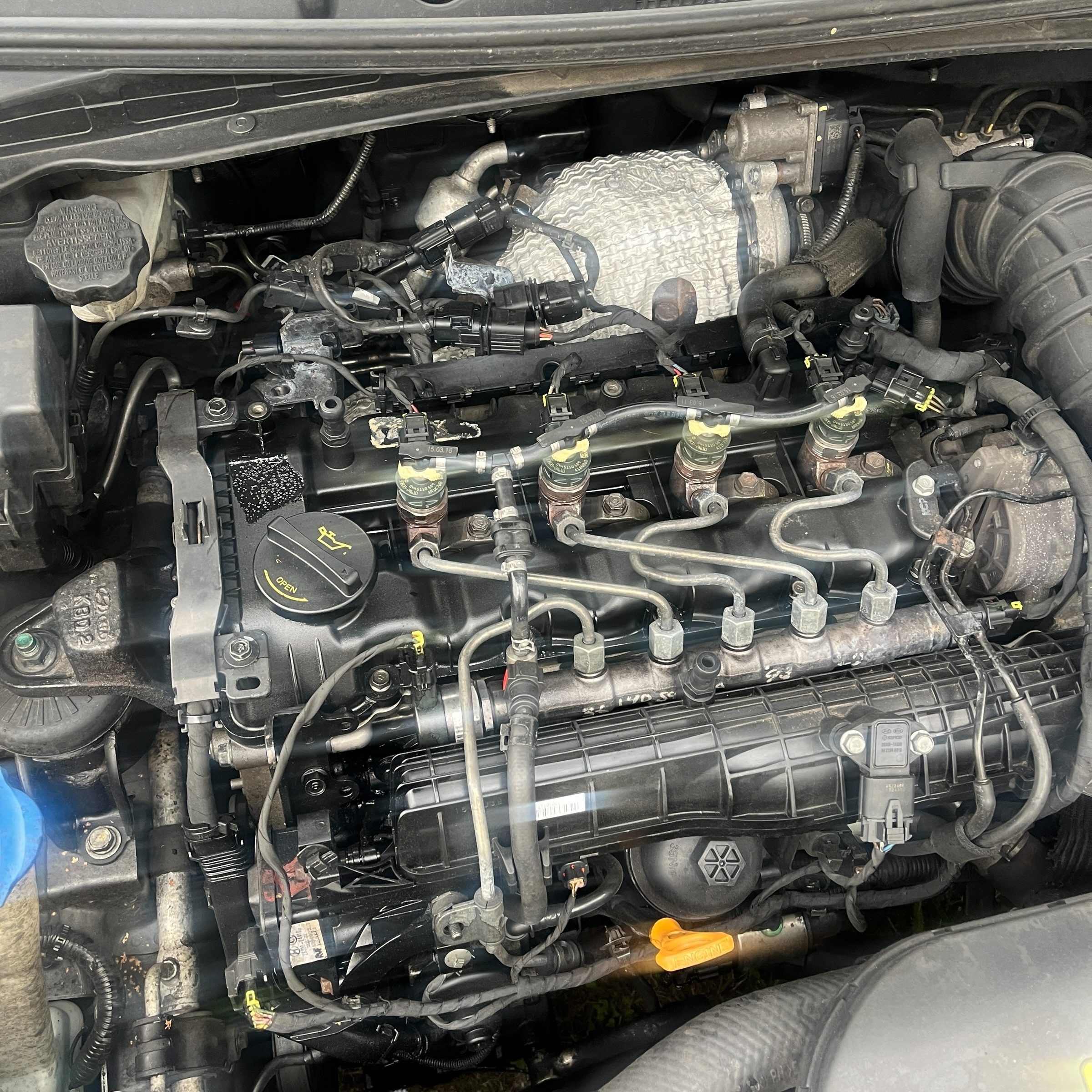 Silnik 1.7 CRDI D4FD Euro6 Hyundai i40 Lift 2016r kompletny lub goły słupek części - obrazek 2