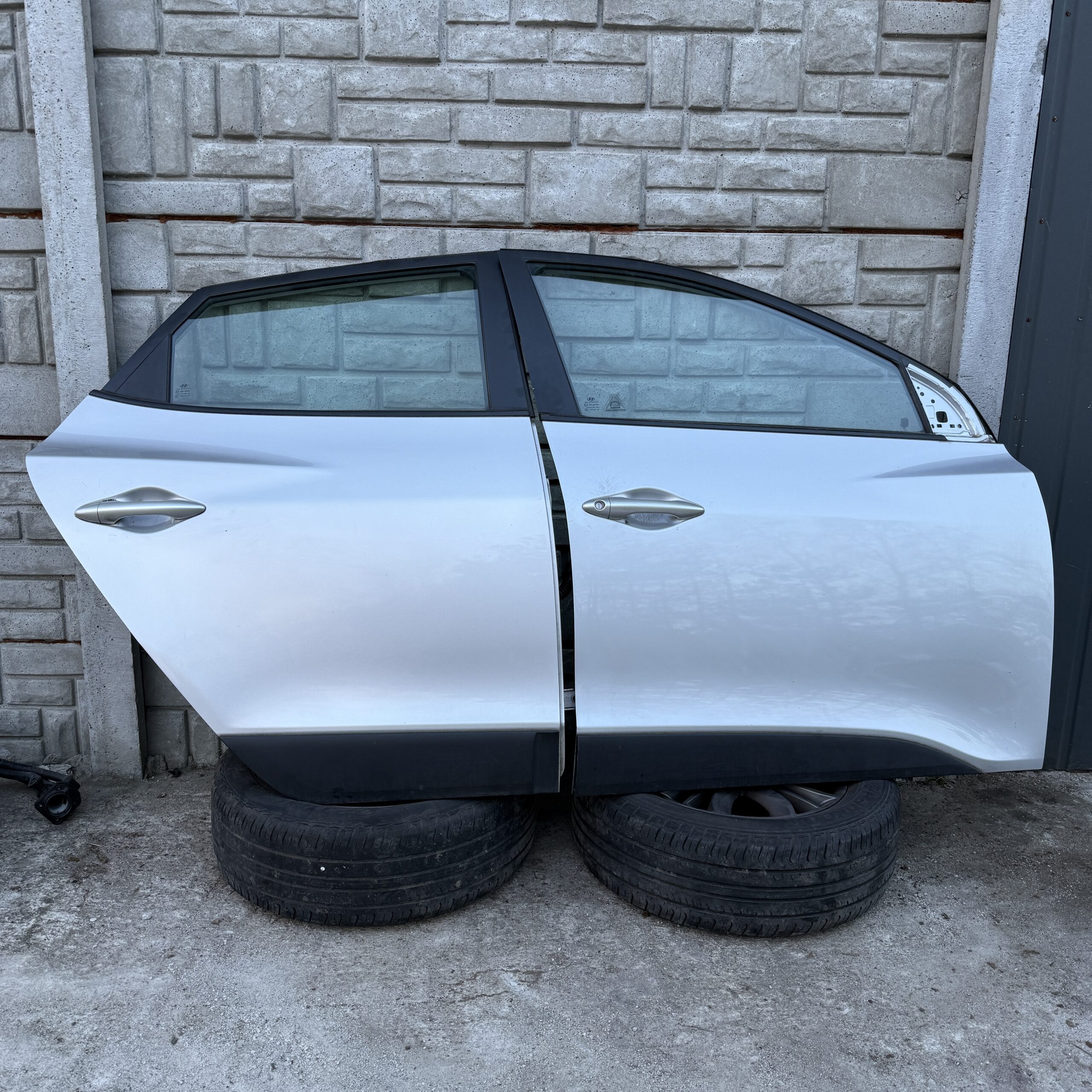 Drzwi przód + Teł Prawe Kolor RAH Hyundai IX35