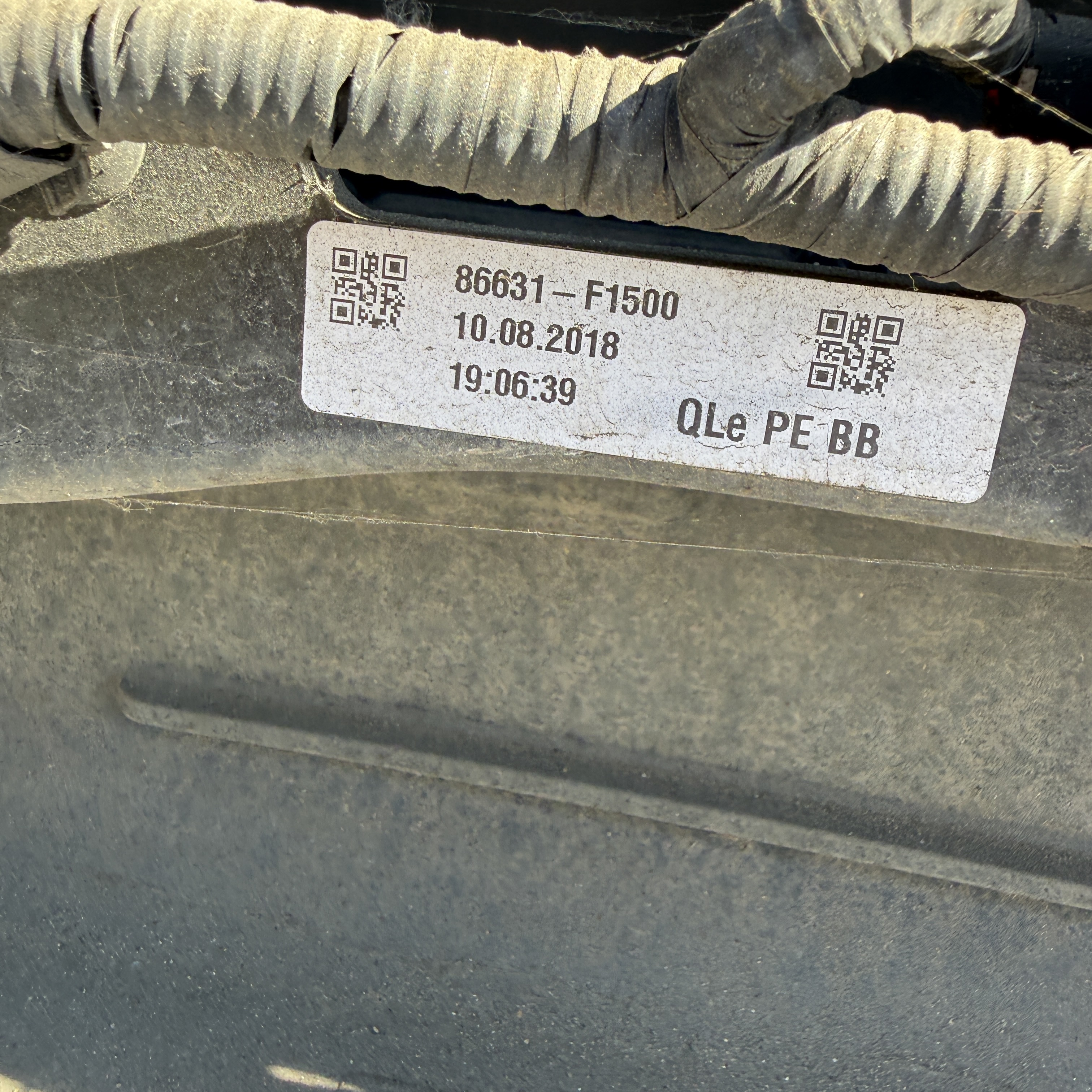 Zderzak tył tylny kompletny Kia Sportage IV GT-Line Kolor H8G - obrazek 10