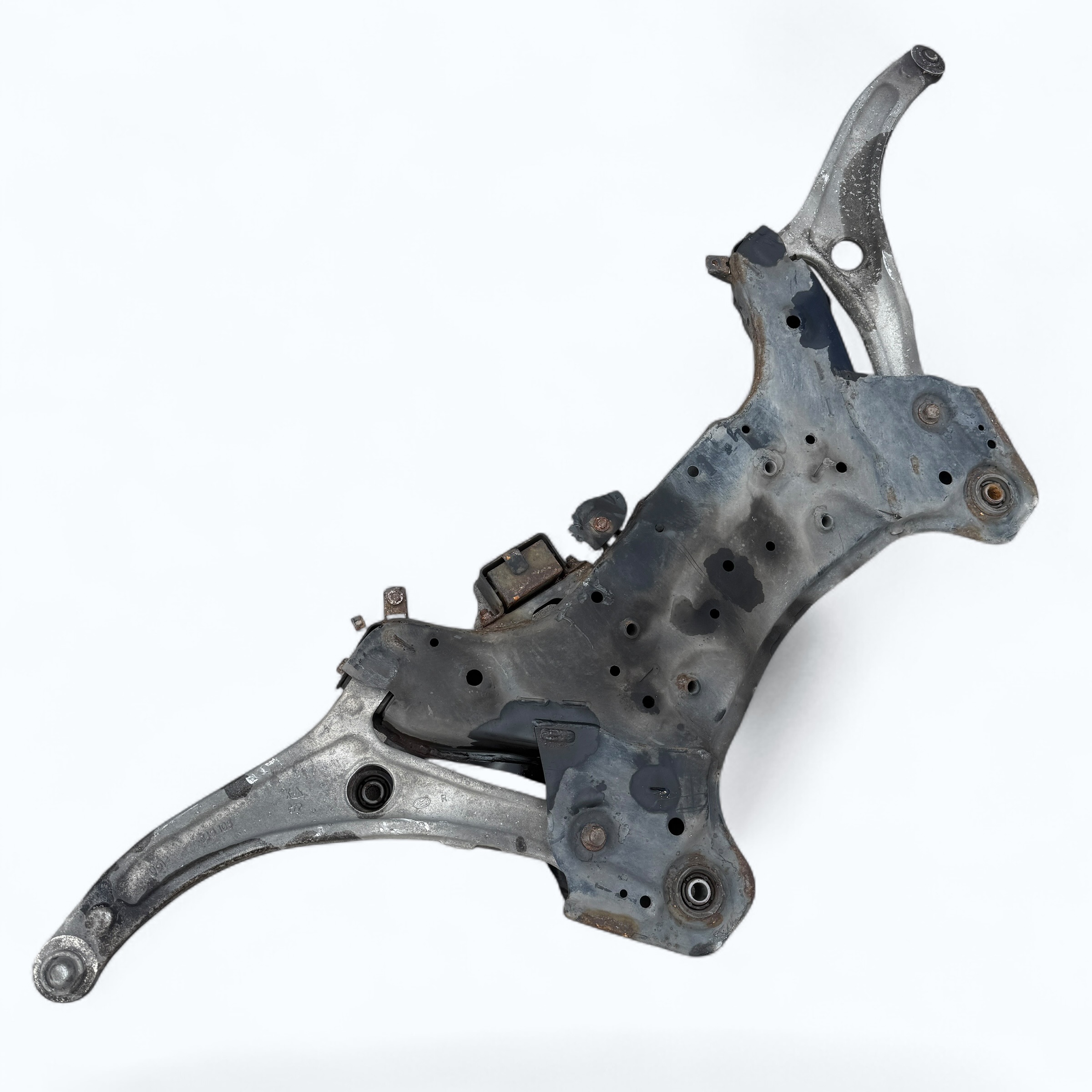 Sanki belka wahacze przód 62401-3Z850 Hyundai i40 1.6 CRDI 2020r - obrazek 4