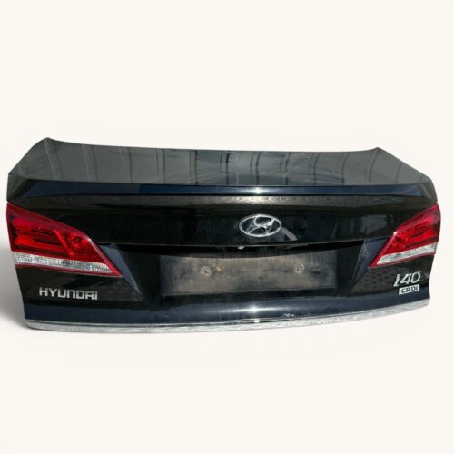 Klapa tył tylna bagażnika kompletna Hyundai i40 2020r Kolor NKA
