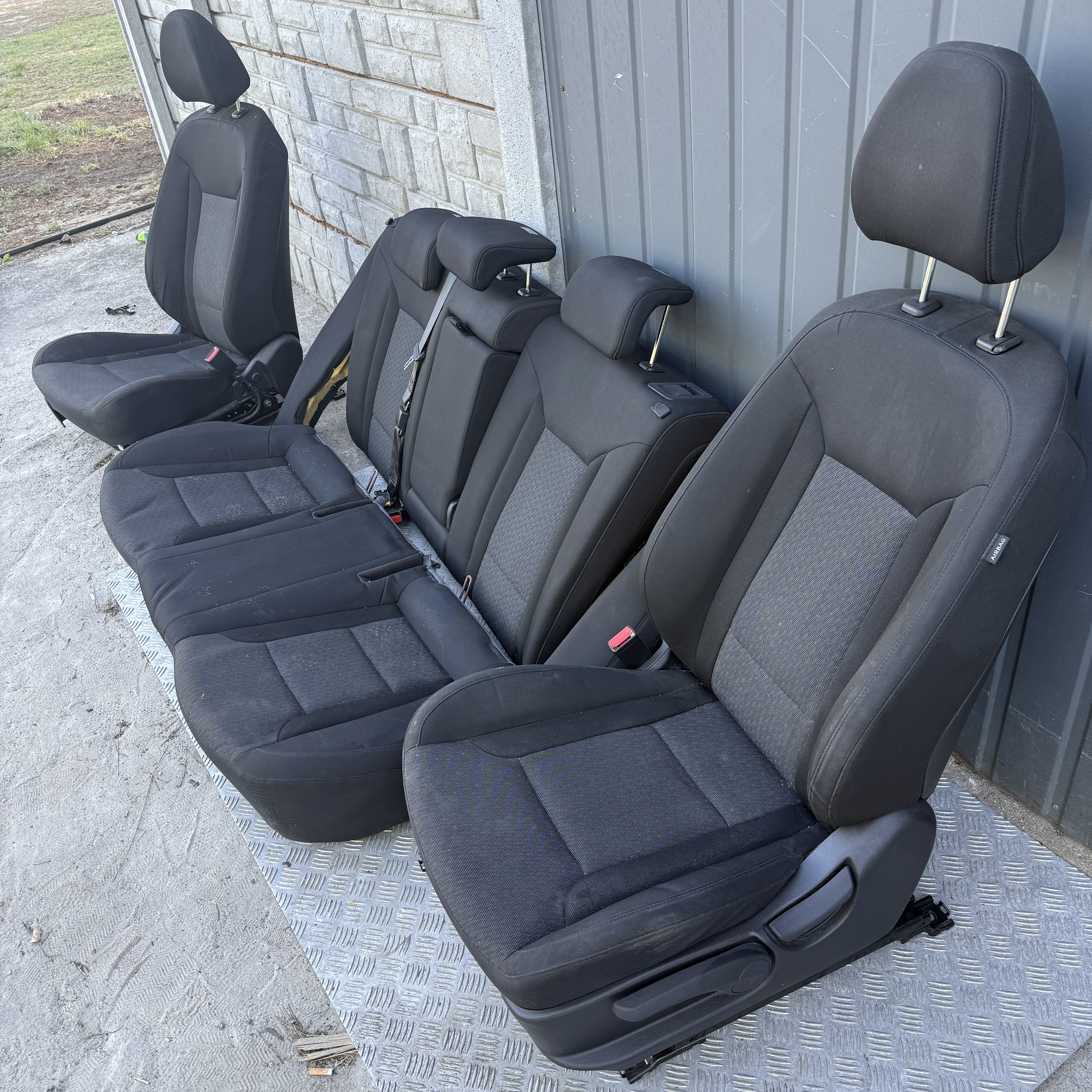 Fotele kanapy komplet Hyundai i40 sedan - obrazek 2