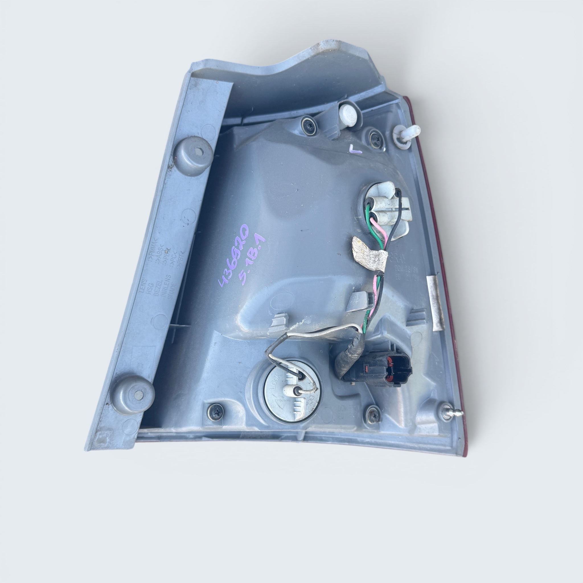 Lampa tył tylna Lewa 92401-2P02 Kia Sorento 2 II 2012r - obrazek 3
