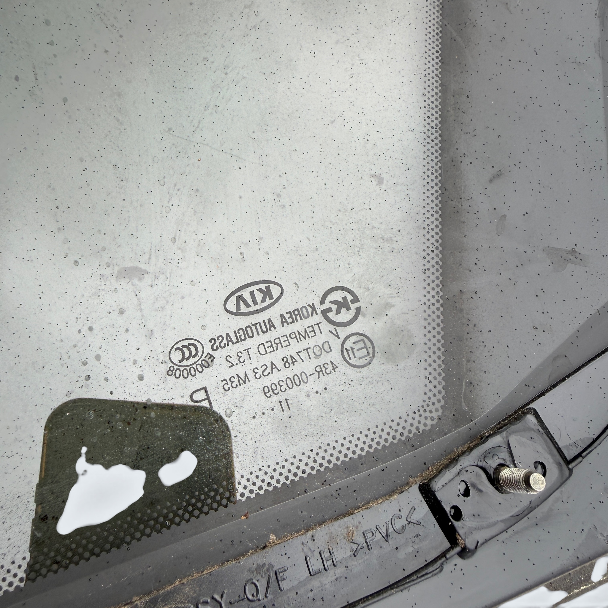 Szyba boczna karoseryjna lewa Kia Sorento 2 2012r - obrazek 5