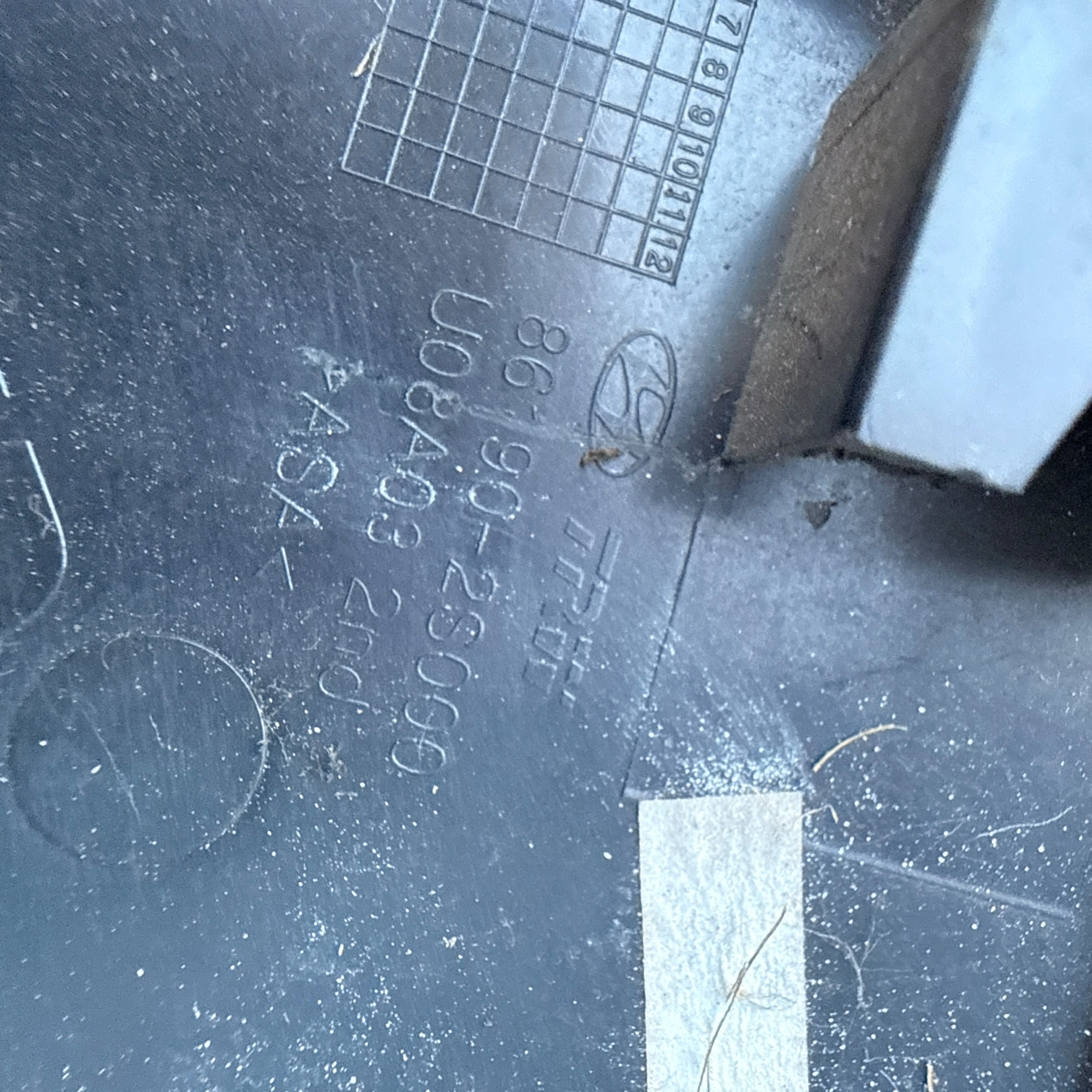 Panel wykończenia błotnika lusterka prawy 86190-2S000 Hyundai ix35 - obrazek 3