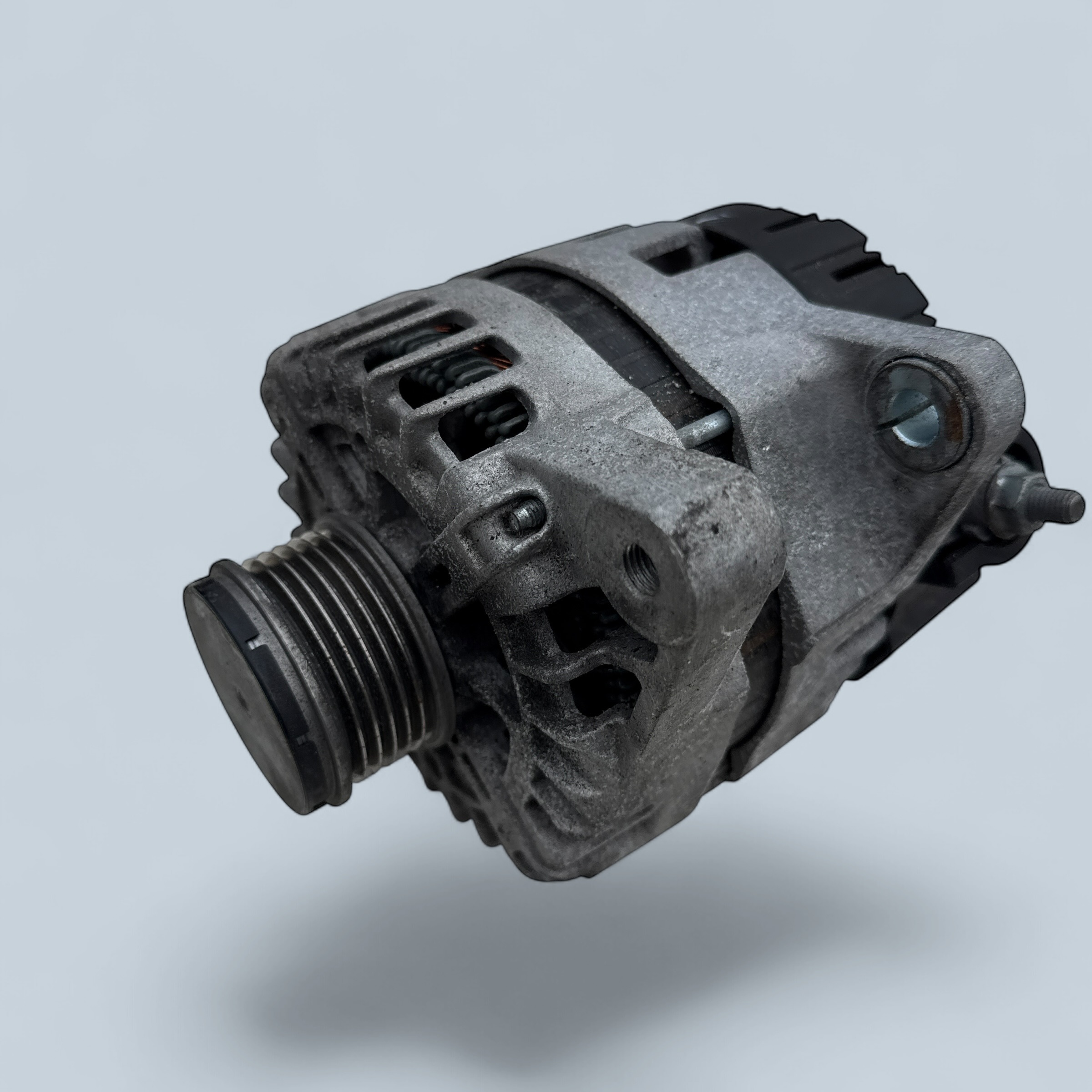 Alternator Kia Sportage 3 2.0 CRDI - obrazek 3