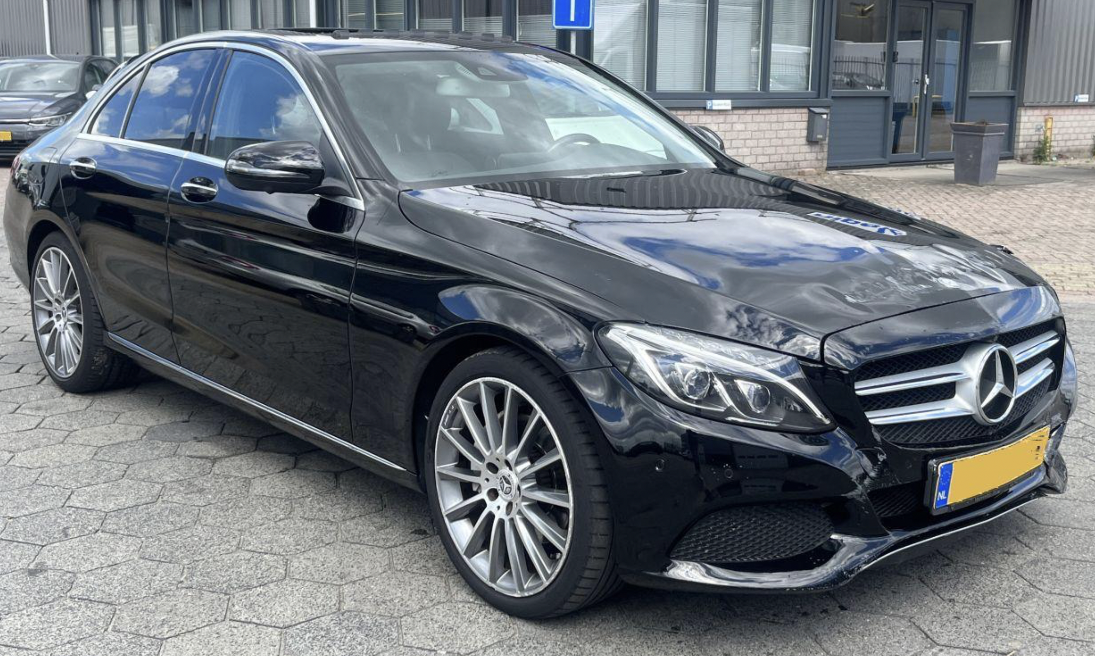Mercedes C-klasse 2016r 172421km 2.0 Benzyna - obrazek 10