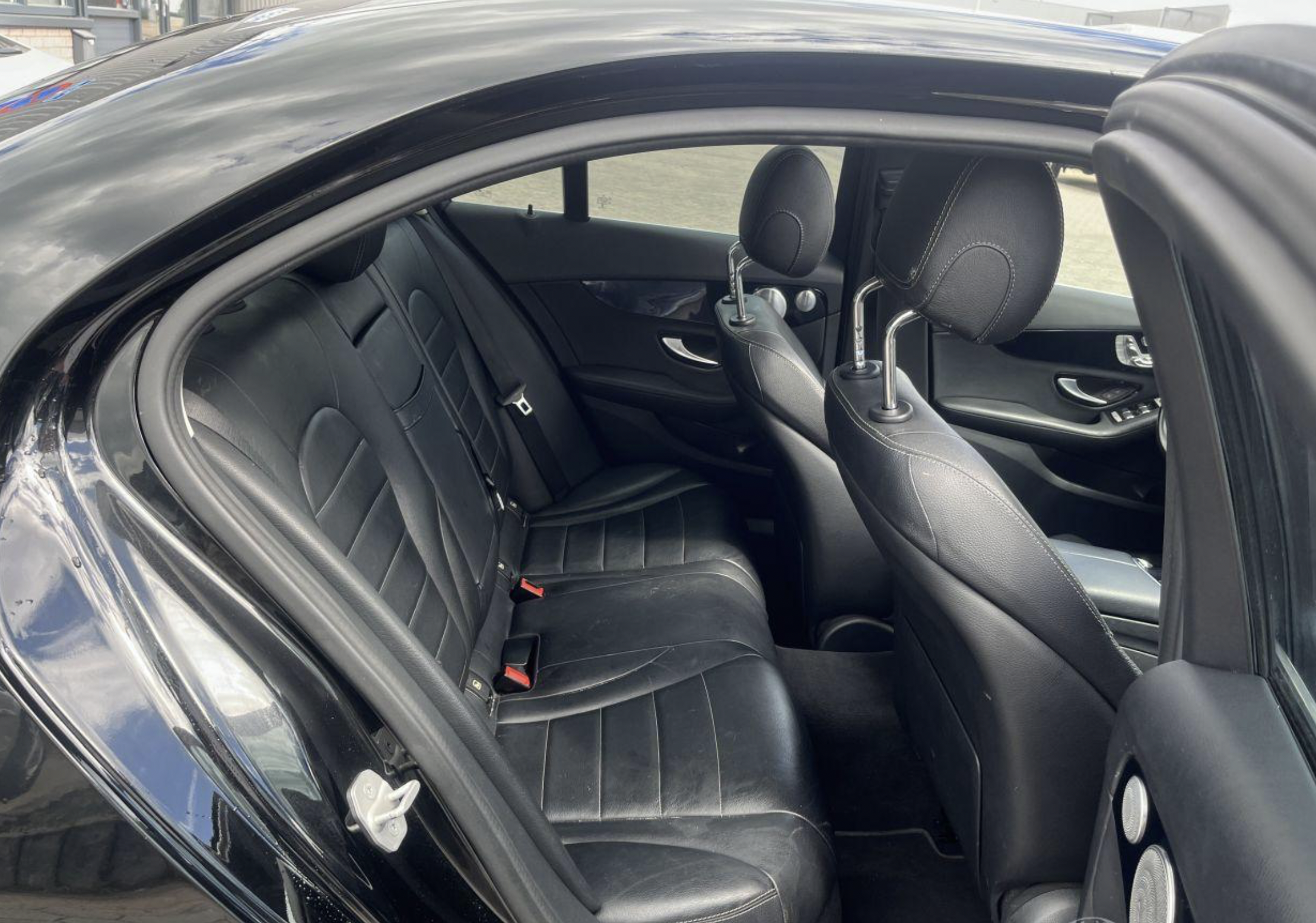 Mercedes C-klasse 2016r 172421km 2.0 Benzyna - obrazek 4