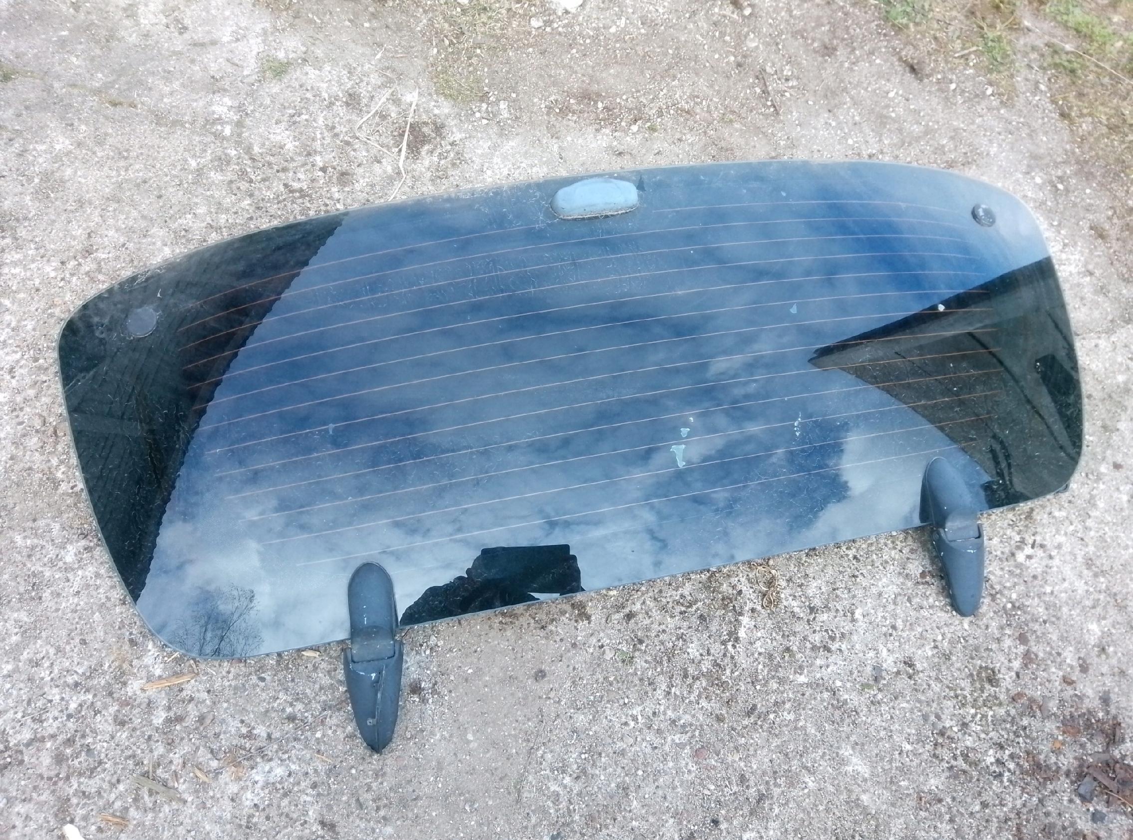 SZYBA TYLNEJ KLPY TYLNA W KLAPĘ HYUNDAI SANTA FE 2000-2006R - obrazek 4