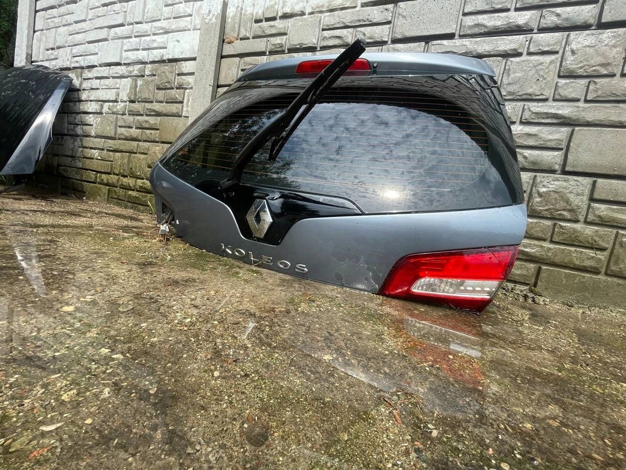 Renault Koleos I 2011 Z tyłu Tylna klapa bagażnika - obrazek 5
