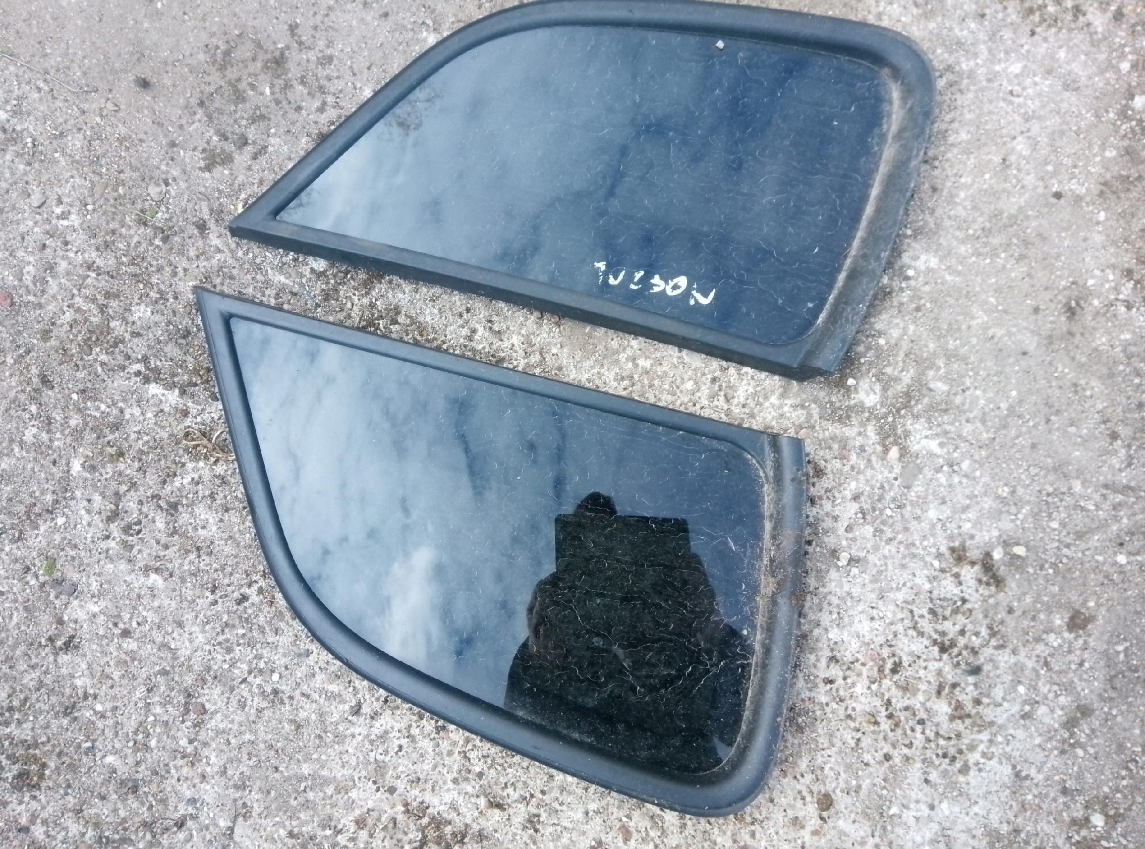SZYBA W BŁOTNIK PRAWY PRAWA KAROSERYJNA HYUNDAI TUCSON 2004-2010R