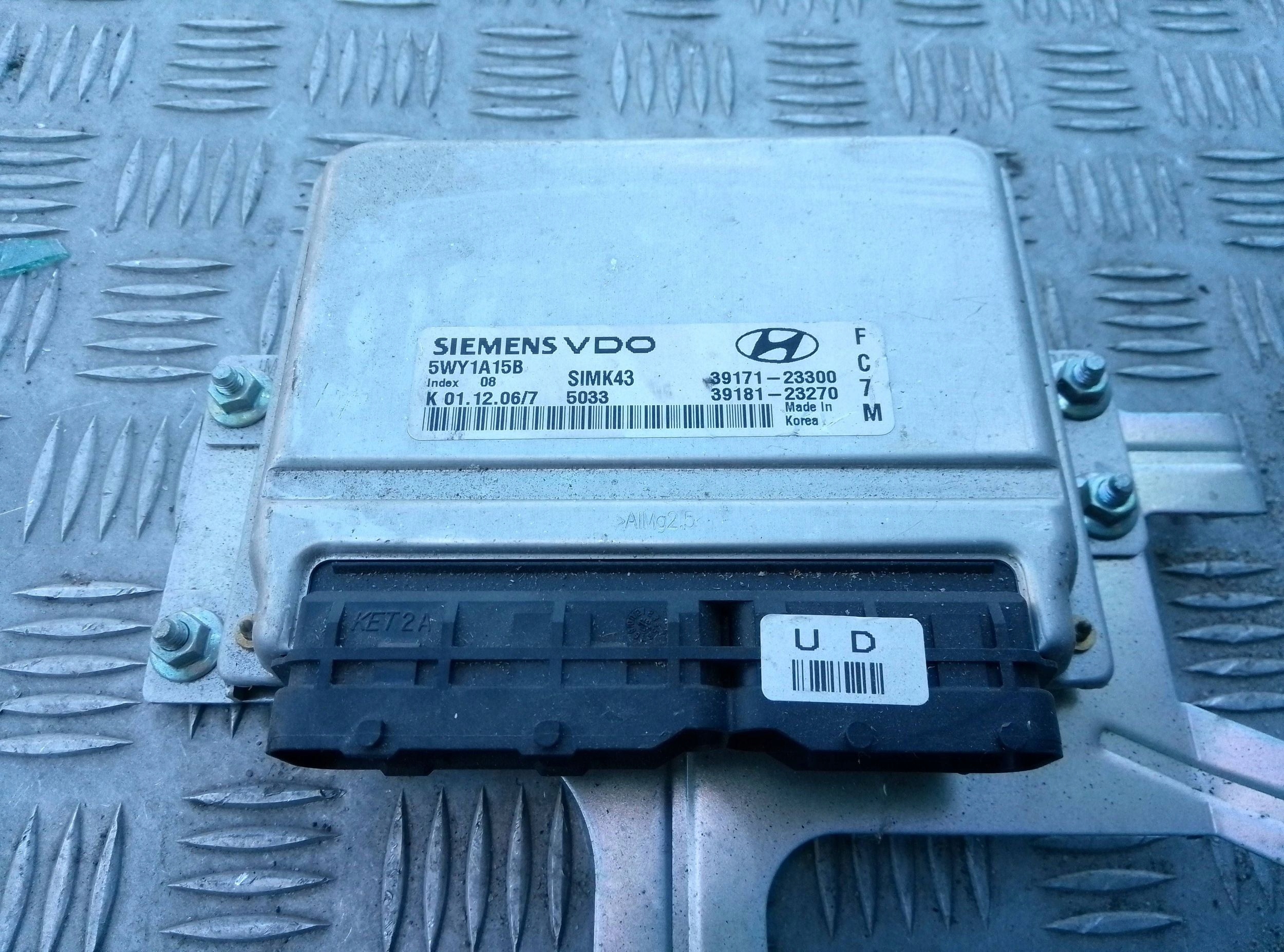 Hyundai Tucson JM 2007 Sterownik / Moduł ECU 2000cm3 3917123300 - obrazek 3